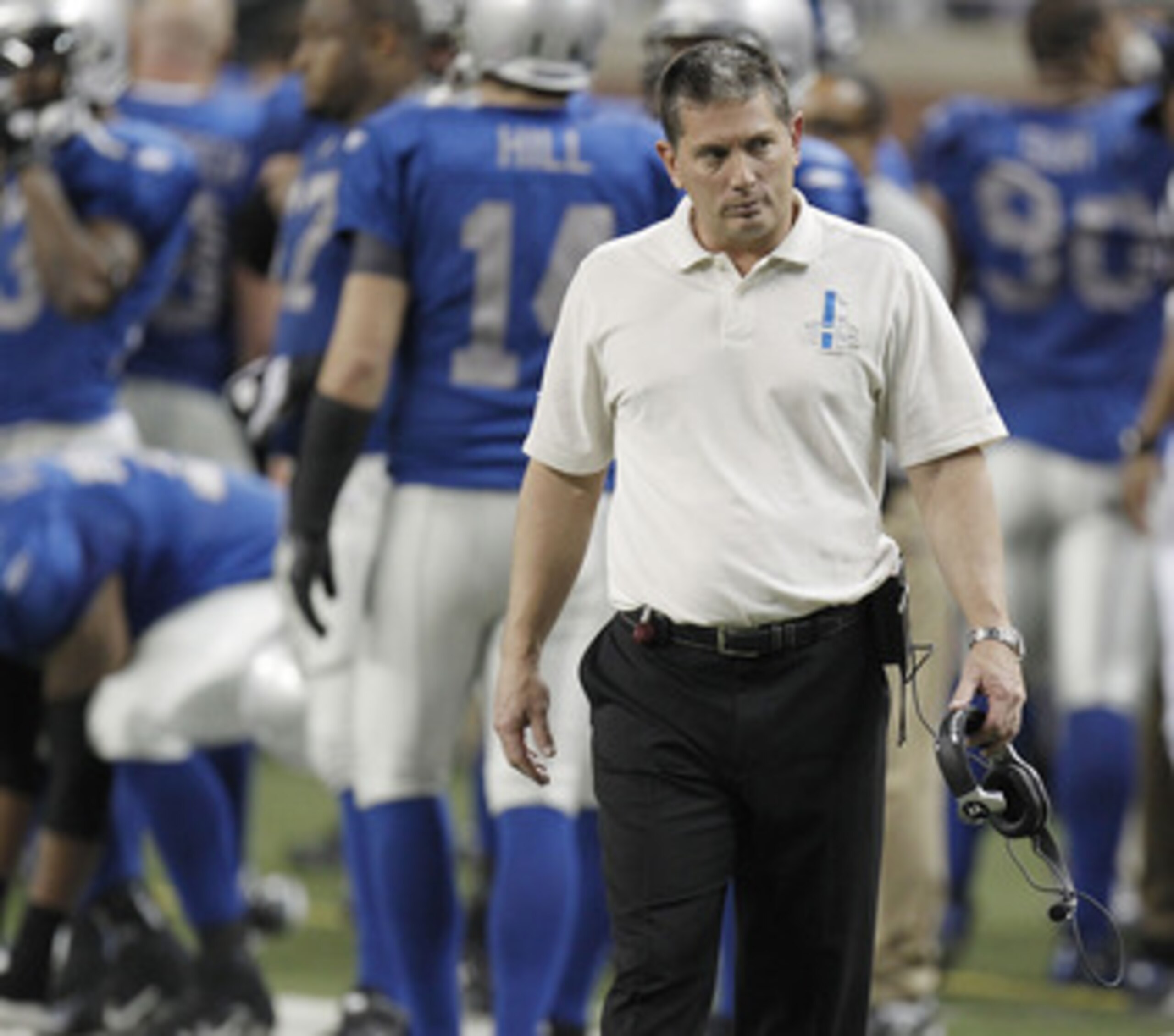 DETROIT - NOVEMBER 25:  Head Coach Jim Schwartz of the Detroit Lions walks the sideline while playing the New England Patriots on November 25, 2010 at Ford Field in Detroit, Michigan. New England won the game 45-24.  (Photo by Gregory Shamus/Getty Images)