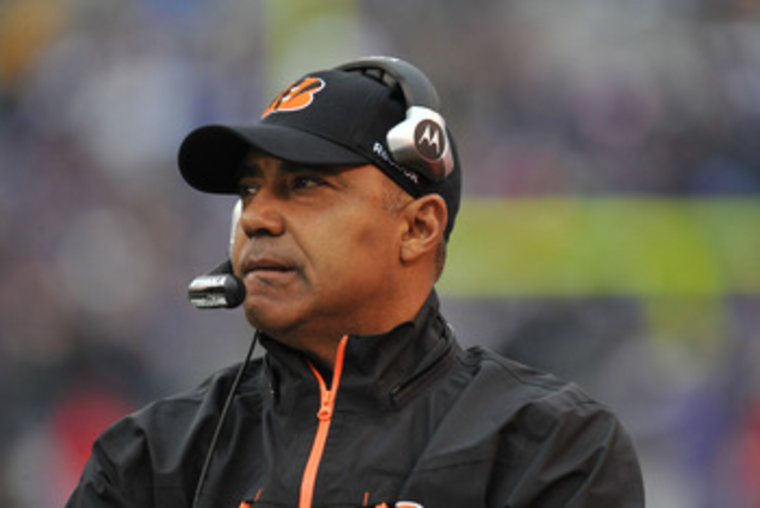 BALTIMORE, MD - JANUARY 2:  Head coach Marvin Lewis of the Cincinnati Bengals coaches against the Baltimore Ravens at M&T Bank Stadium on January 2, 2011 in Baltimore, Maryland. The Ravens defeated the Bengals 13-6. (Photo by Larry French/Getty Images)