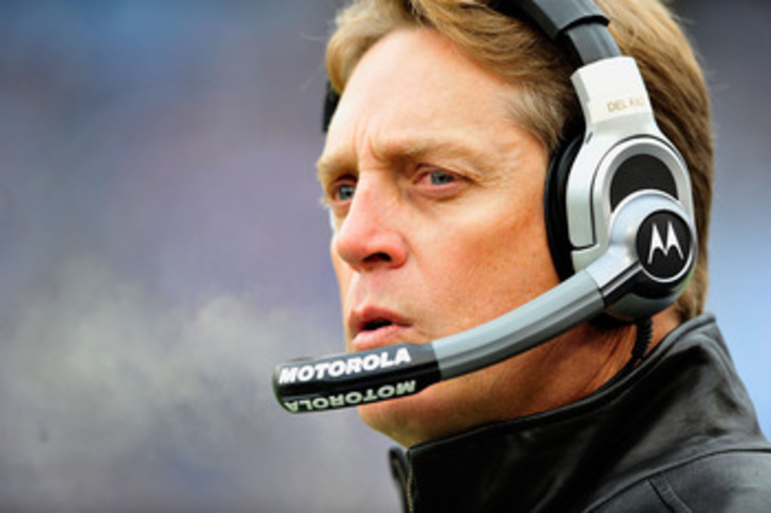 NASHVILLE, TN - DECEMBER 05:  Coach Jack del Rio of the Jacksonville Jaguars watches his team against the Tennessee Titans  during the first half at LP Field on December 5, 2010 in Nashville, Tennessee.  (Photo by Grant Halverson/Getty Images)