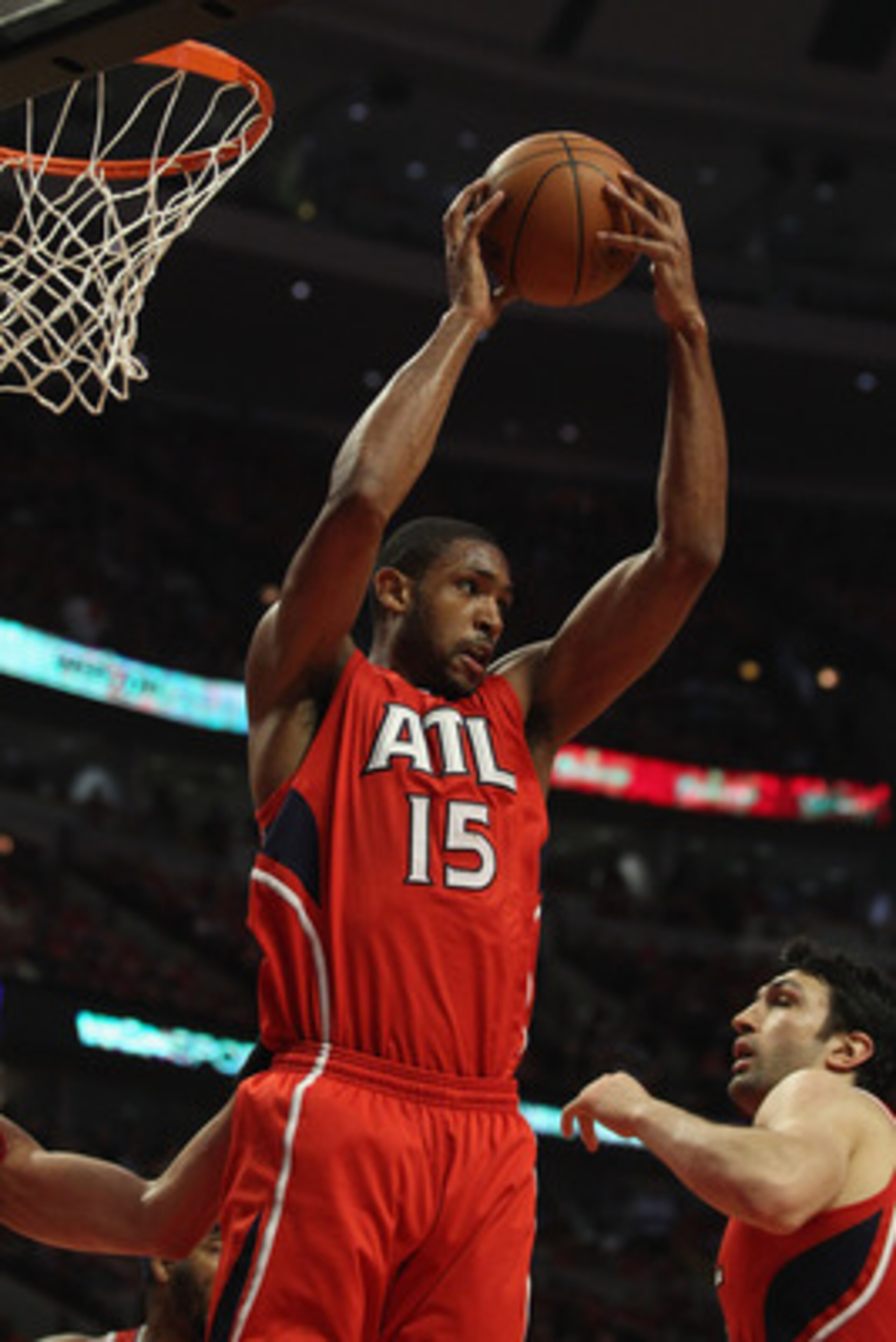 CHICAGO, IL - MAY 10: Al Horford #15 of the Atlanta Hawks grabs a rebound against the Chicago Bulls in Game Five of the Eastern Conference Semifinals in the 2011 NBA Playoffs at the United Center on May 10, 2011 in Chicago, Illinois. The Bulls defeated th