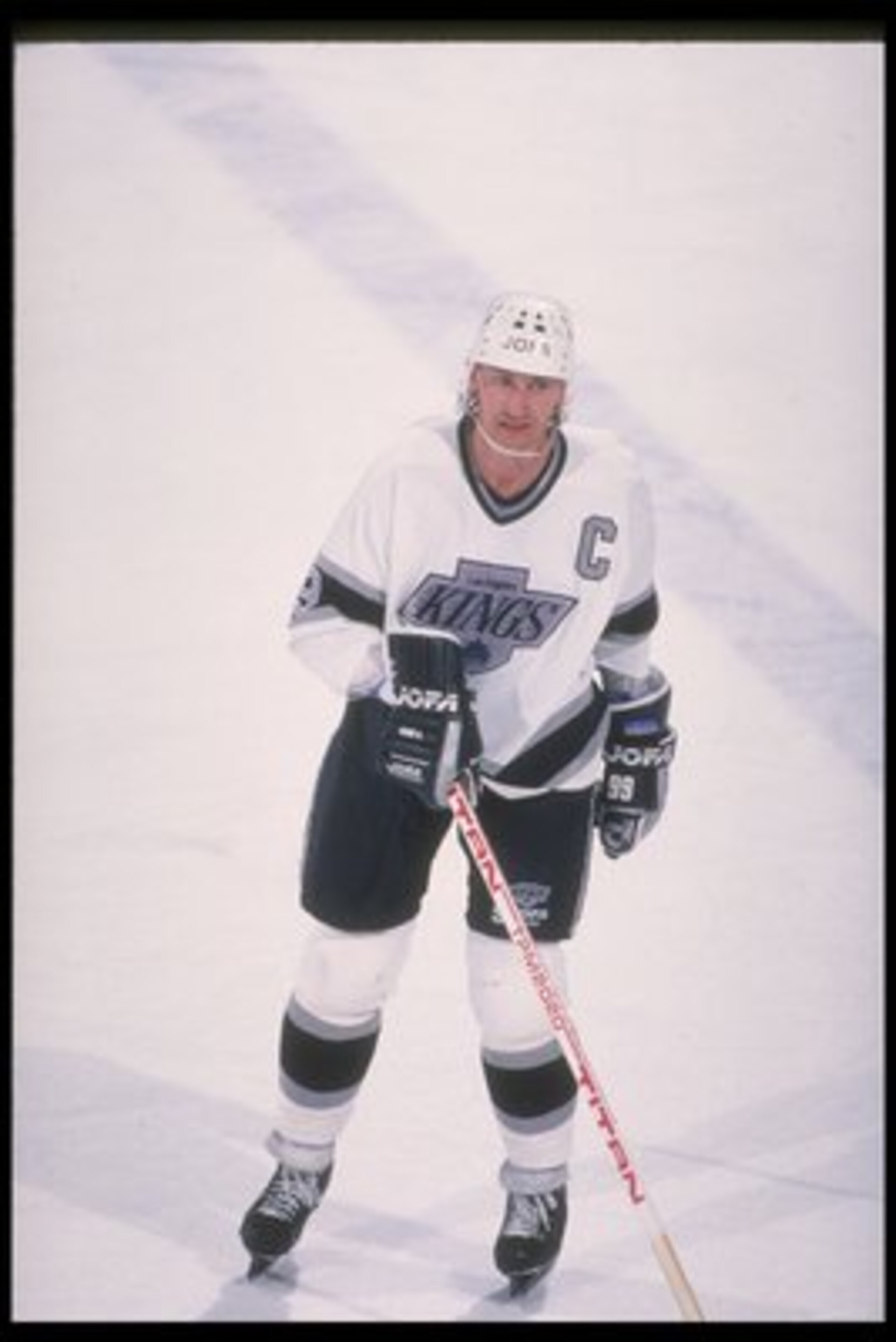1989-1990:  Center Wayne Gretzky of the Los Angeles Kings. Mandatory Credit: Ken Levine  /Allsport
