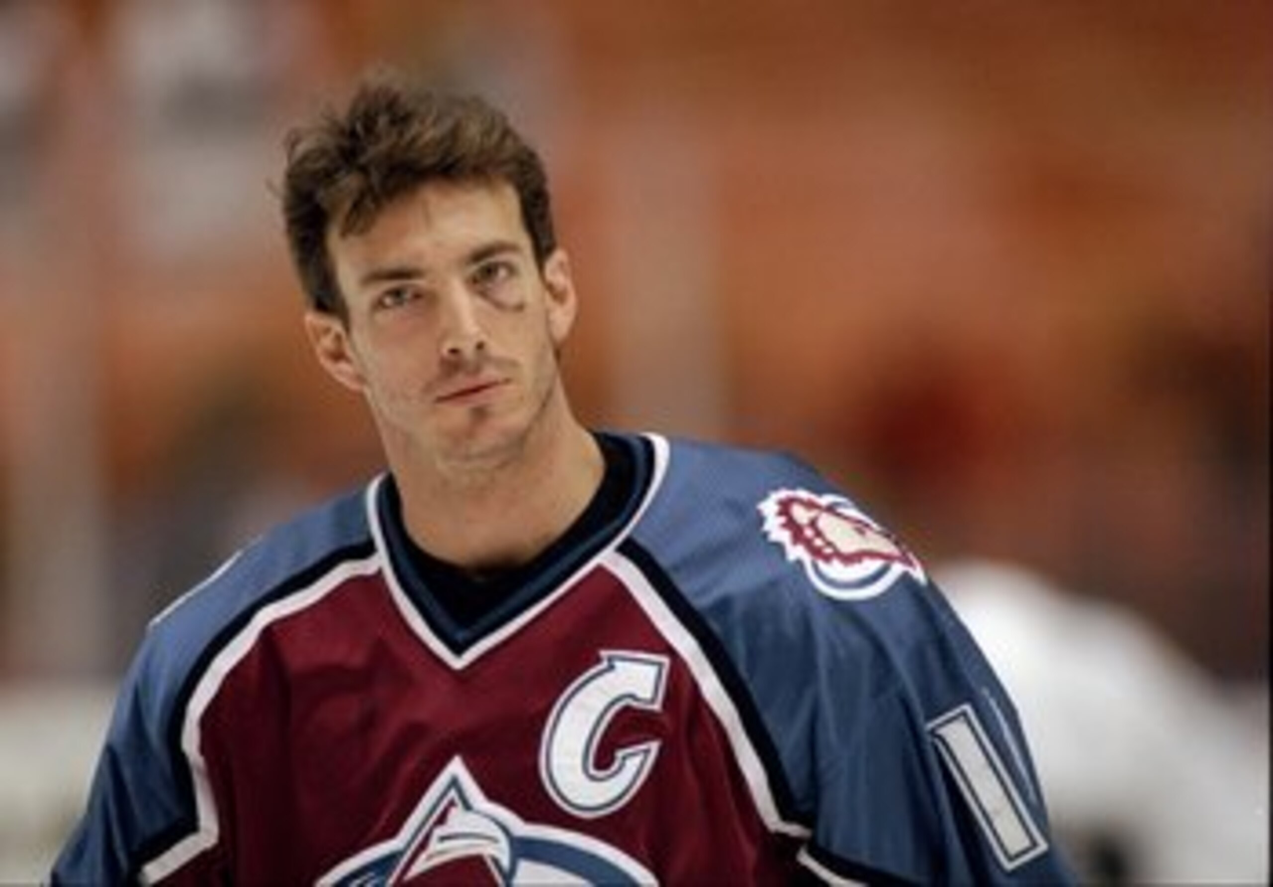 7 Dec 1996:  Center Joe Sakic of the Colorado Avalanche in action during a game against the Los Angeles Kings at the Great Western Forum in Inglewood, California.  The Kings defeated the Avalanche 4-2. Mandatory Credit: Elsa Hasch  /Allsport