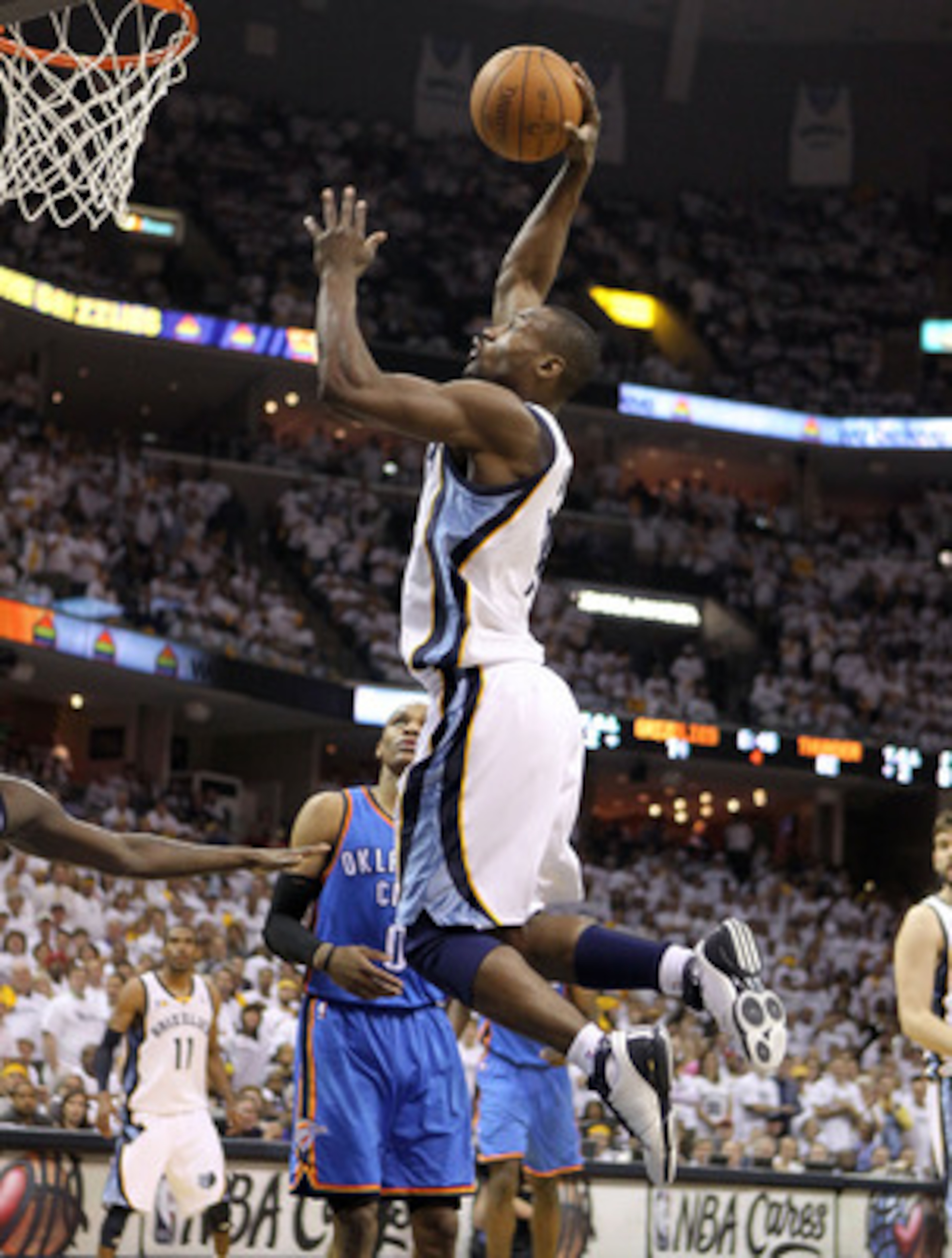 MEMPHIS, TN - MAY 07: Tony Allen #9 of the Memphis Grizzlies shoots the ball during the game against the Oklahoma City Thunder in Game Three of the Western Conference Semifinals in the 2011 NBA Playoffs at FedExForum on May 7, 2011 in Memphis, Tennessee MEMPHIS, TN - MAY 07: Tony Allen #9 of the Memphis Grizzlies shoots the ball during the game against the Oklahoma City Thunder in Game Three of the Western Conference Semifinals in the 2011 NBA Playoffs at FedExForum on May 7, 2011 in Memphis, Tennessee