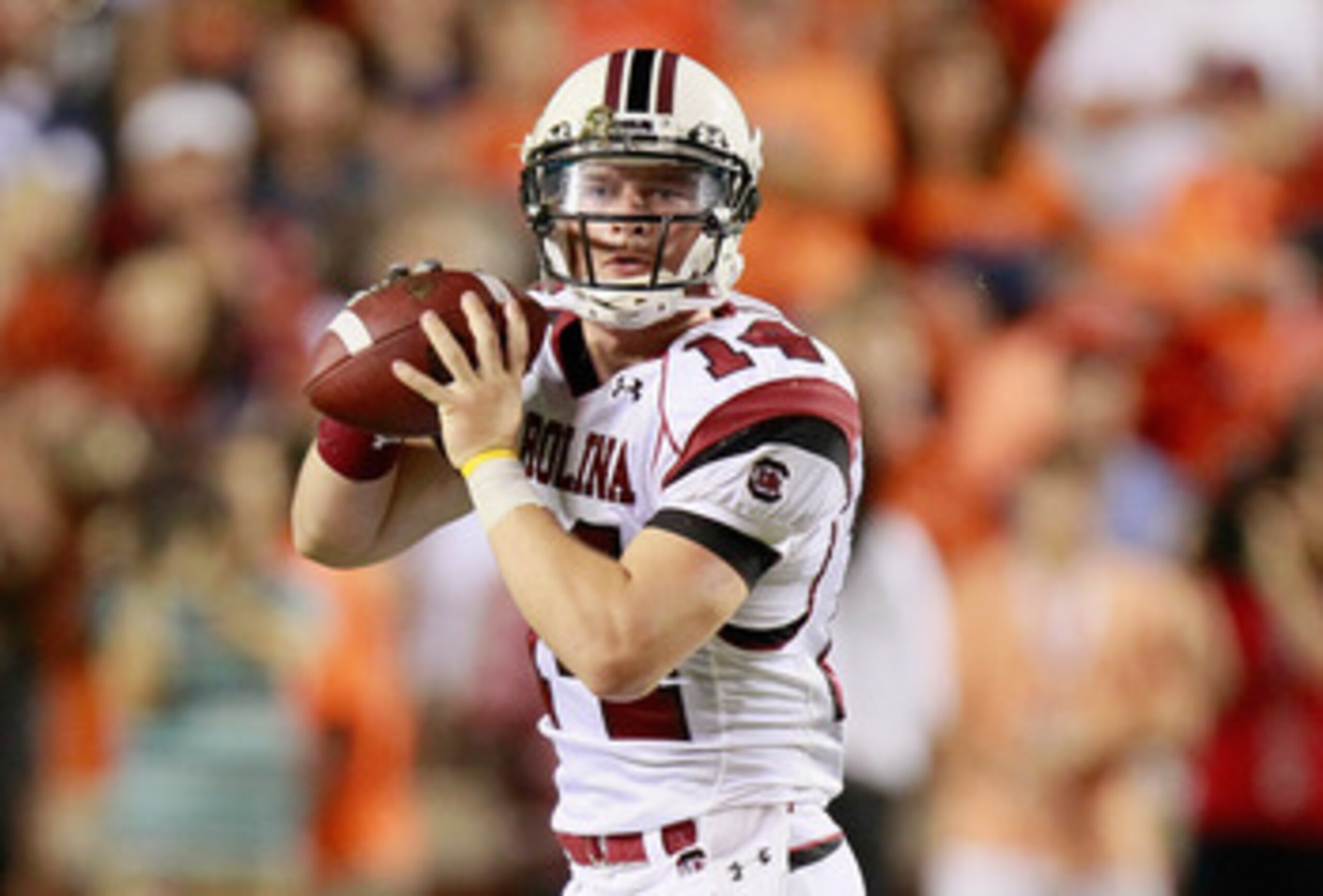 AUBURN, AL - SEPTEMBER 25: Quarterback Connor Shaw #14 of the South Carolina Gamecocks readies to pass against the Auburn Tigers at Jordan-Hare Stadium on September 25, 2010 in Auburn, Alabama. (Photo by Kevin C. Cox/Getty Images)