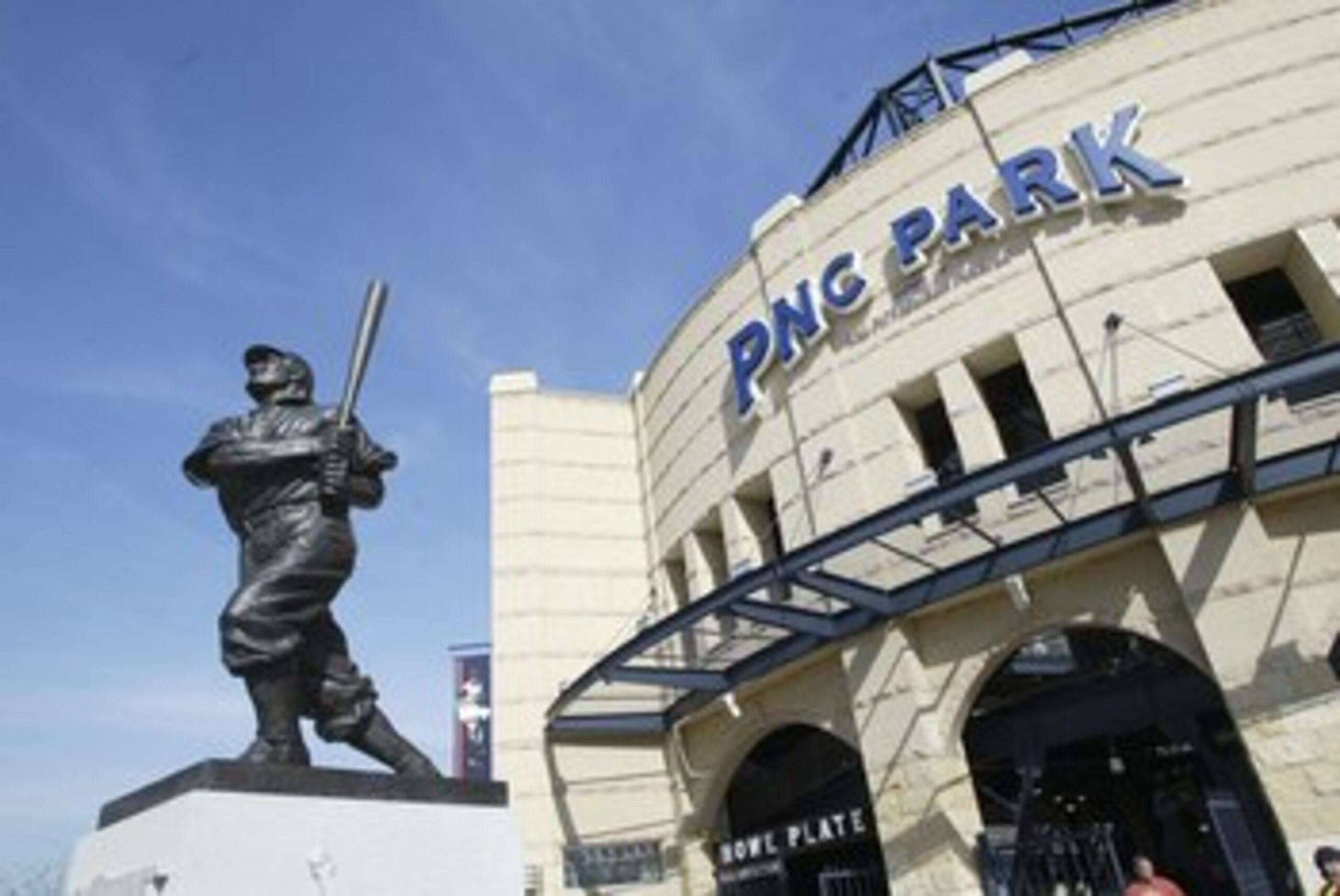 PITTSBURGH, PA- APRIL 10: A statue of Honus Wagner in front of the entrance to the PNC Park on April 10, 2006 in Pittsburgh, Pennsylvania. (Photo by Rick Stewart/Getty Images)