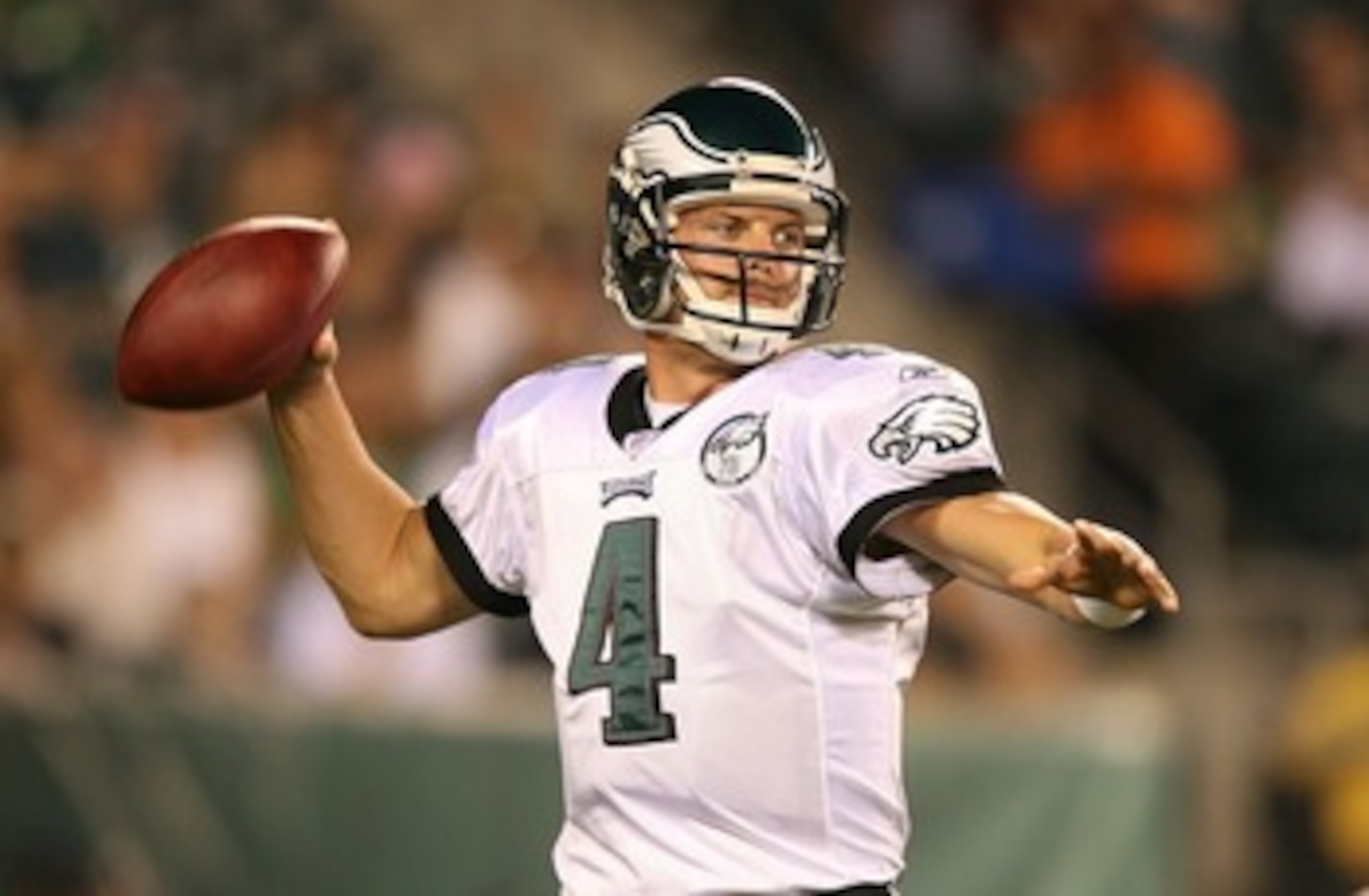 PHILADELPHIA - AUGUST 30:  Quarterback Kevin Kolb #4 of the Philadelphia Eagles passes during a preseason game against the New York Jets at Lincoln Financial Field August 30, 2007 in Philadelphia, Pennsylvania.  (Photo by Mike Ehrmann/Getty Images)