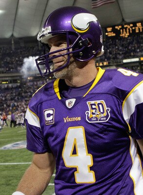 MINNEAPOLIS, MN - DECEMBER 05:  Brett Favre #4 of the Minnesota Vikings leaves the field after defeating the Buffalo Bills at the Mall of America Field at the Hubert H. Humphrey Metrodome on December 5, 2010 in Minneapolis, Minnesota.  (Photo by Nick Laha
