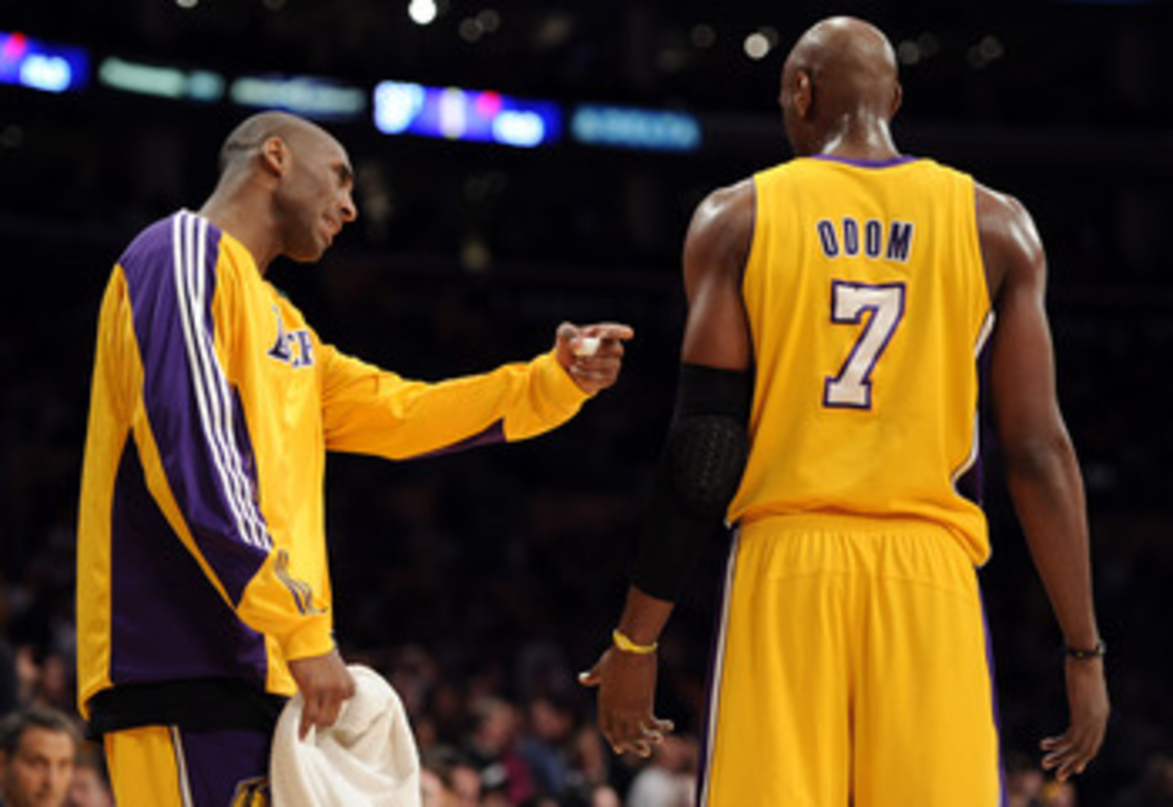 LOS ANGELES, CA - APRIL 26:  Kobe Bryant #24 of the Los Angeles Lakers talks with Lamar Odom #7 in the third quarter while taking on the New Orleans Hornets in Game Five of the Western Conference Quarterfinals in the 2011 NBA Playoffs on April 26, 2011 at