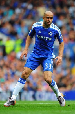 LONDON, ENGLAND - MAY 15:  Alex of Chelsea in action during the Barclays Premier League match between Chelsea and Newcastle United at Stamford Bridge on May 15, 2011 in London, England.  (Photo by Mike Hewitt/Getty Images)