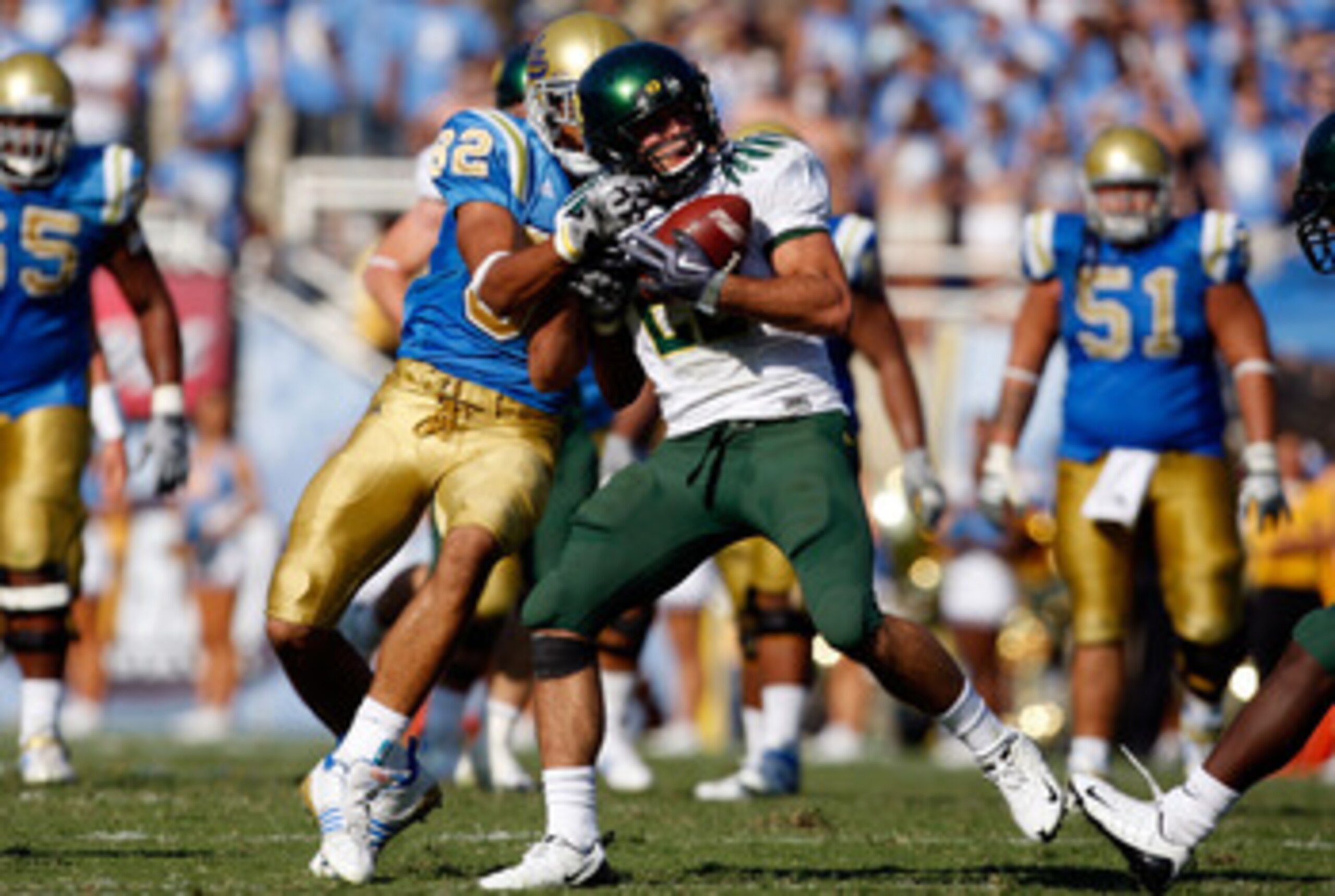 PASADENA, CA. - OCTOBER 10: John Boyett #20 of the Oregon Ducks intercepts the ball in the fourth quarter against the UCLA Bruins on October 10, 2009 at the rosebowl in Pasadena, California.  (Photo by Jacob De golish/Getty Images)