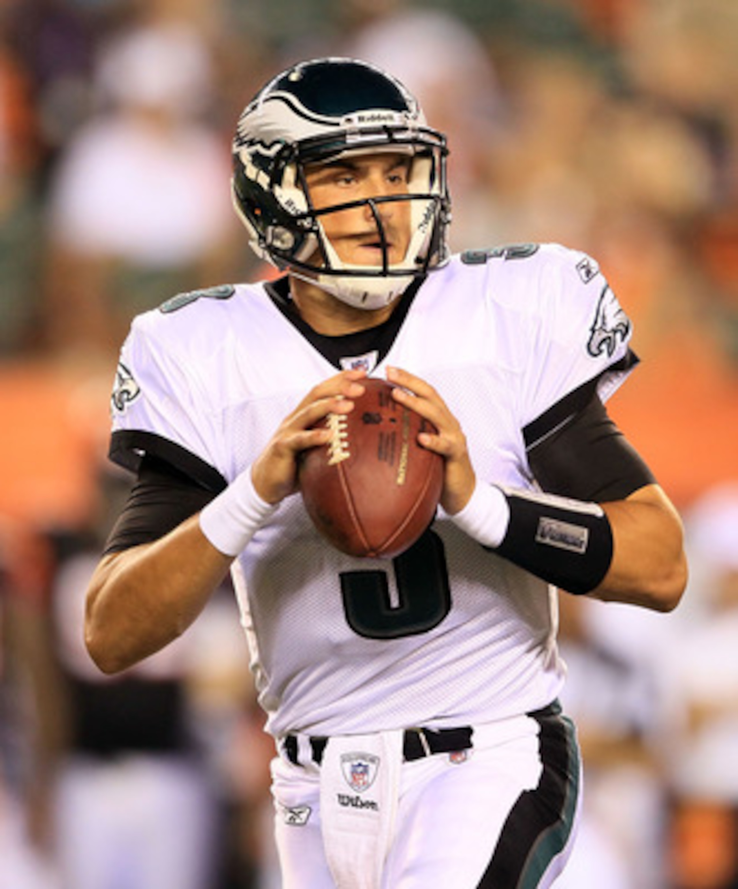 CINCINNATI - AUGUST 20:  Mike Kafka #3 of the Philadelphia Eagles runs with the ball during the NFL preseason game against the Cincinnati Bengals at Paul Brown Stadium on August 20, 2010 in Cincinnati, Ohio.  (Photo by Andy Lyons/Getty Images)