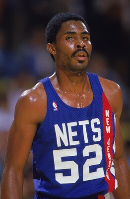 1989:  Buck Williams #52 of the New Jersey Nets stands on the court during an NBA game in 1989. NOTE TO USER: User expressly acknowledges and agrees that, by downloading and/or using this Photograph, User is consenting to the terms and conditions of the G