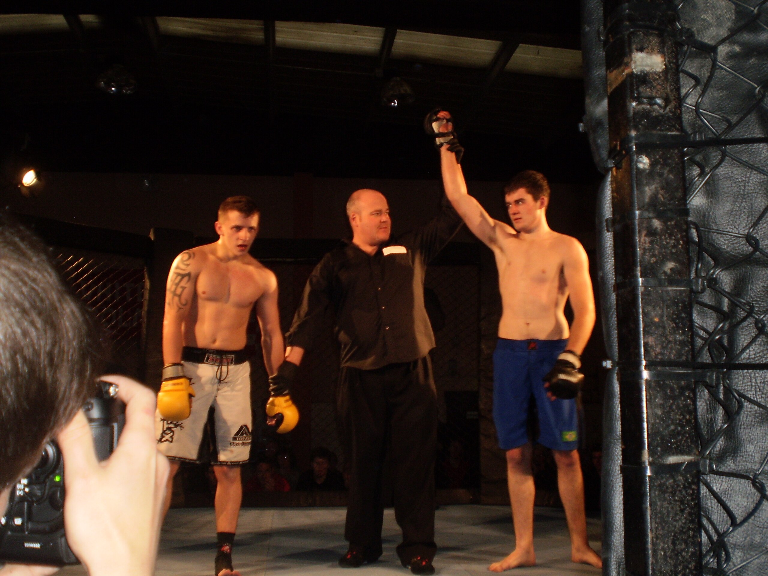 O'Driscoll (left) vs. Hughes(right)