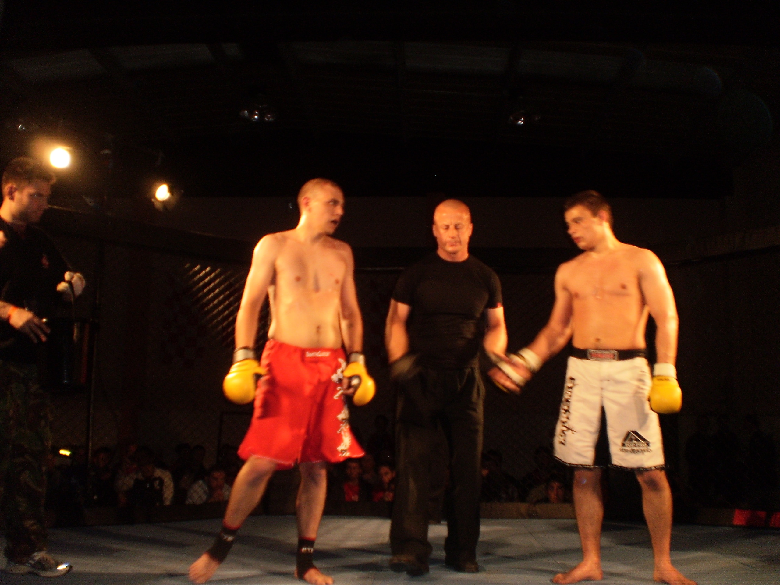 Sines (left) vs. Akimovas (right)
