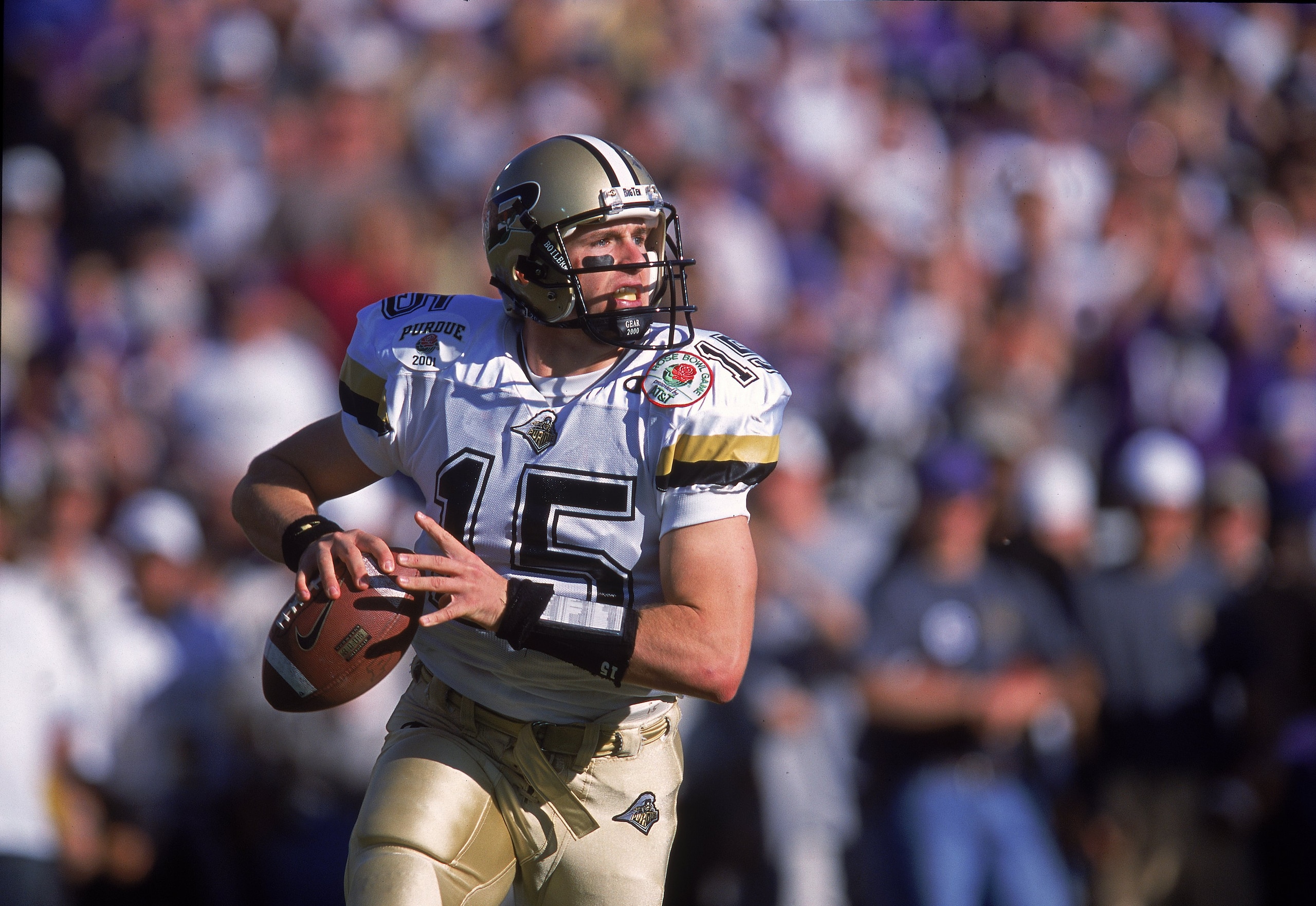 1 Jan 2001: Drew Brees #15 of the Purdue Boilermakers lines up a pass during the Rose Bowl Game against the Washington Huskies at the Rose Bowl in Pasadena, California. The Huskies defeated the Boilermakers 34-24.Mandatory Credit: Stephen Dunn /Allsport 1 Jan 2001: Drew Brees #15 of the Purdue Boilermakers lines up a pass during the Rose Bowl Game against the Washington Huskies at the Rose Bowl in Pasadena, California. The Huskies defeated the Boilermakers 34-24.Mandatory Credit: Stephen Dunn /Allsport