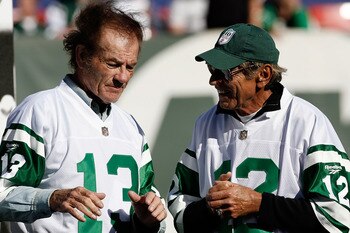 EAST RUTHERFORD, NJ - OCTOBER 26:  Former Jets quarterback Joe Namath chats with former Jets wide receiver Don Maynard (L) during halftime festivities celebrating the 40th anniversary of the Jets' win over the Colts in Super Bowl III during the game betwe
