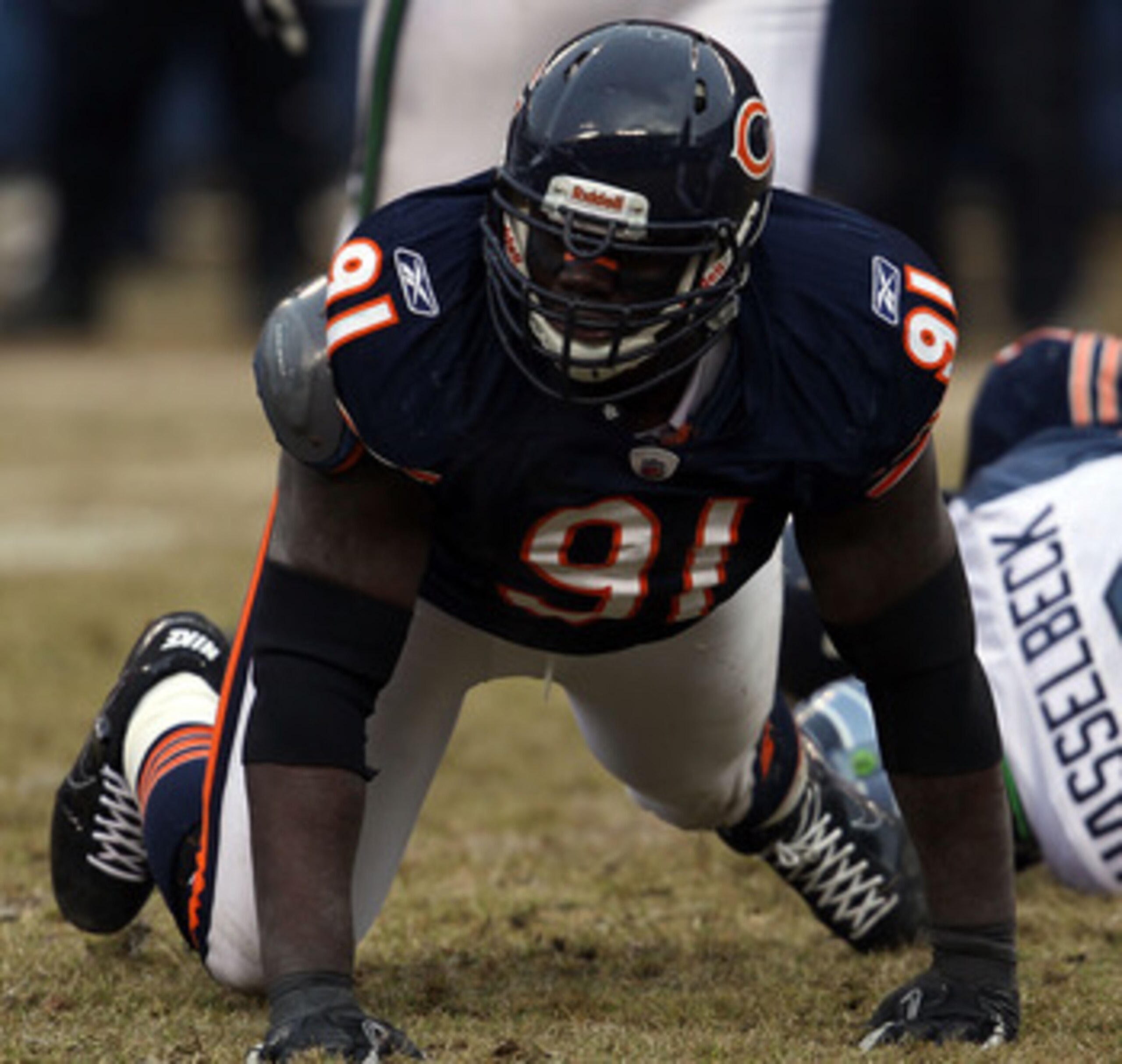 CHICAGO, IL - JANUARY 16: Tommie Harris #91 of the Chicago Bears reacts after a sack of quarterback Matt Hasselbeck #8 of the Seattle Seahawks in the 2011 NFC divisional playoff game at Soldier Field on January 16, 2011 in Chicago, Illinois. (Photo by J CHICAGO, IL - JANUARY 16: Tommie Harris #91 of the Chicago Bears reacts after a sack of quarterback Matt Hasselbeck #8 of the Seattle Seahawks in the 2011 NFC divisional playoff game at Soldier Field on January 16, 2011 in Chicago, Illinois. (Photo by J