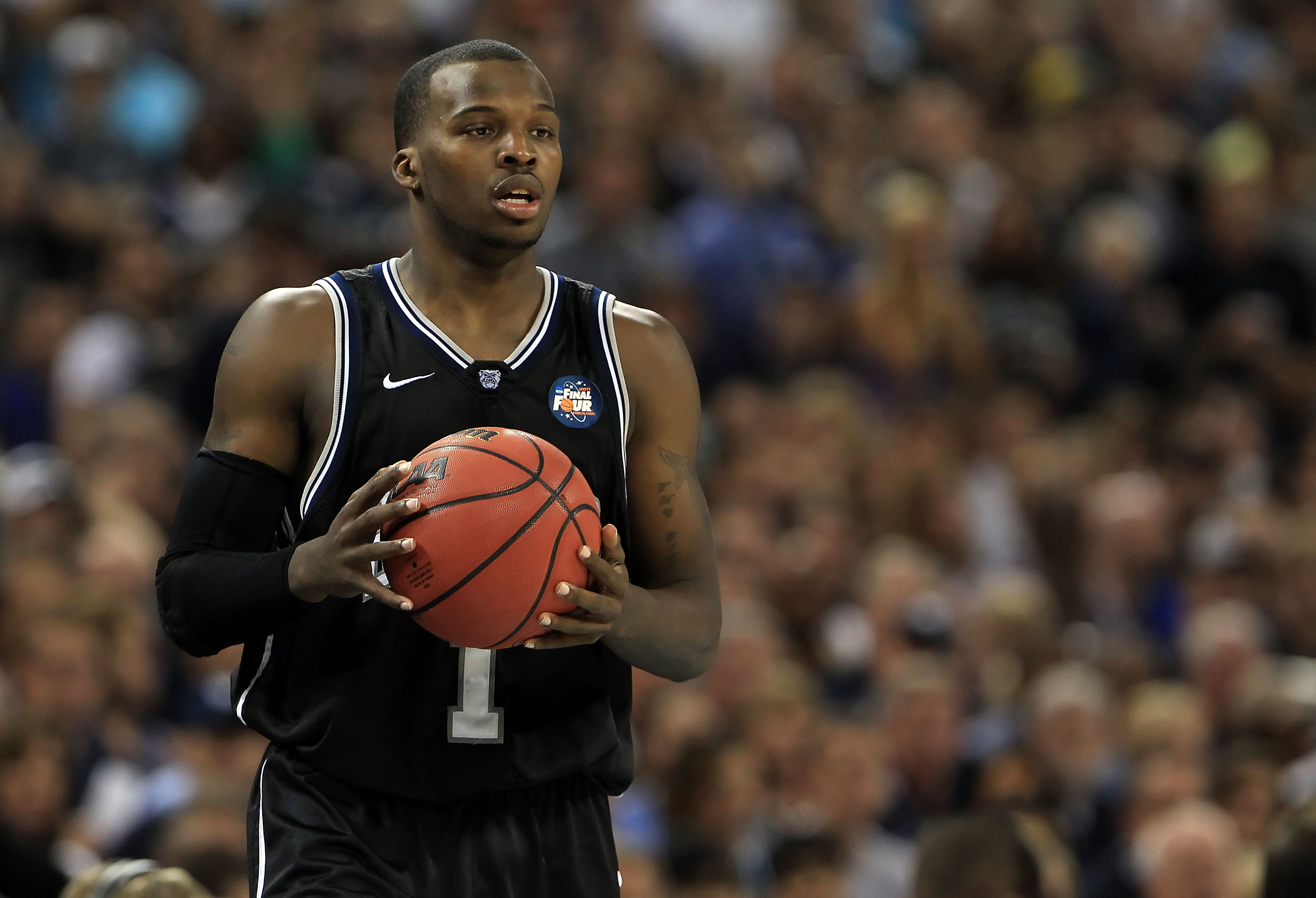 HOUSTON, TX - APRIL 04:  Shelvin Mack #1 of the Butler Bulldogs with the ball while taking on Connecticut Huskies during the National Championship Game of the 2011 NCAA Division I Men's Basketball Tournament at Reliant Stadium on April 4, 2011 in Houston,