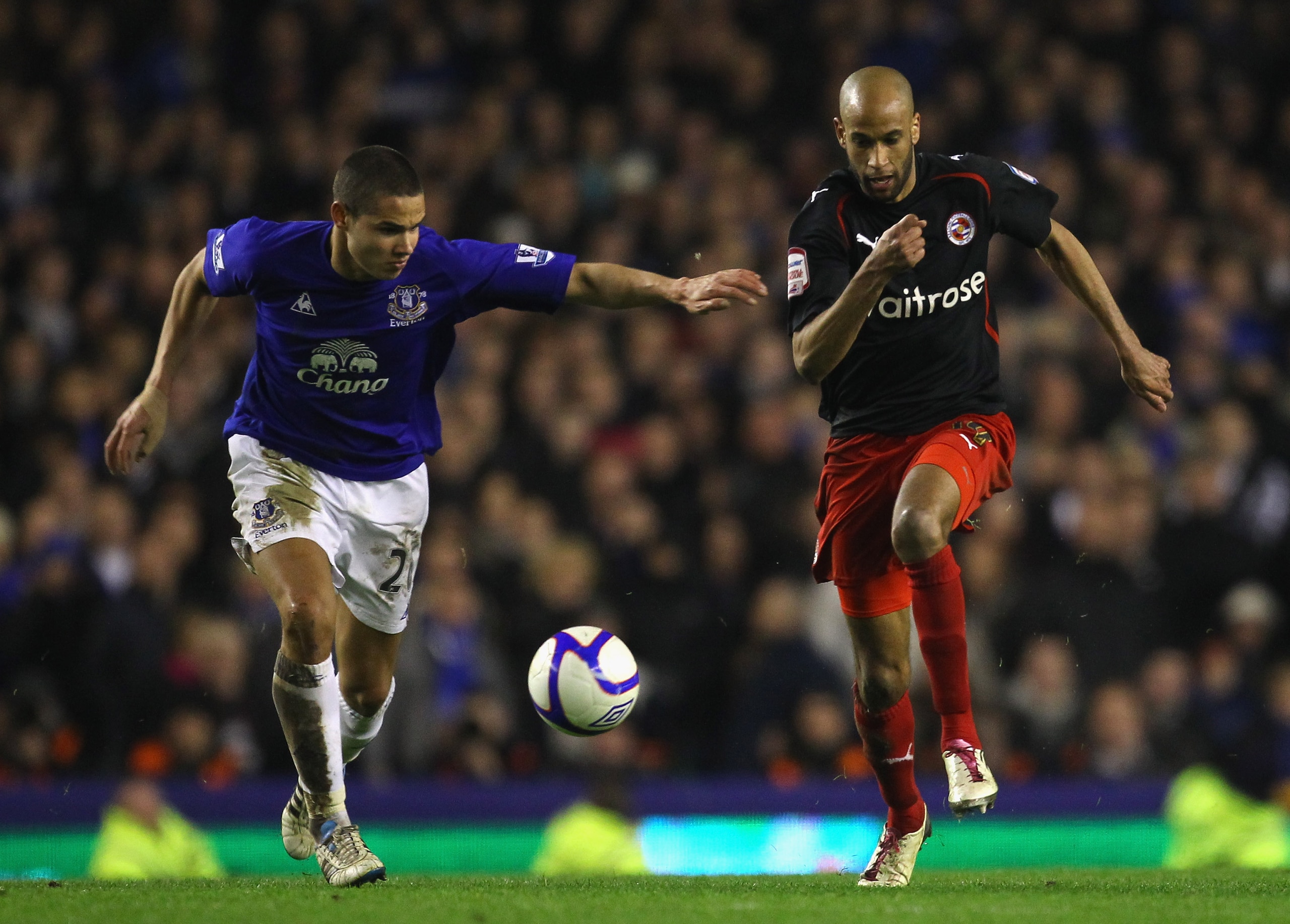 LIVERPOOL, ENGLAND - MARCH 01:  Jimmy Kebe of Reading beats Jack Rodwell of Everton during the FA Cup 5th round match sponsored by E.on between Everton and Reading at Goodison Park on March 1, 2011 in Liverpool, United Kingdom.  (Photo by Alex Livesey/Get