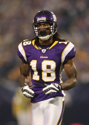 MINNEAPOLIS - NOVEMBER 22:  Sidney Rice #18 of the Minnesota Vikings jogs on the field against the Seattle Seahawks at Hubert H. Humphrey Metrodome on November 22, 2009 in Minneapolis, Minnesota.  (Photo by Nick Laham/Getty Images)