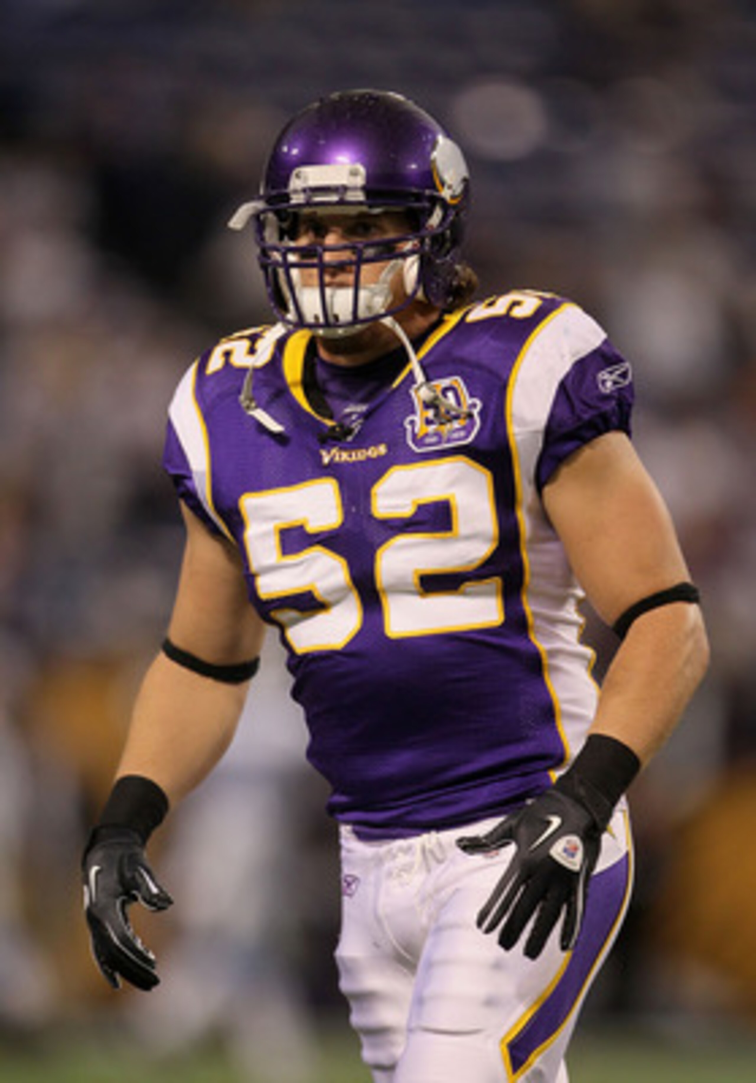 MINNEAPOLIS - SEPTEMBER 26: Chad Greenway #52 of the Minnesota Vikings plays against the Detroit Lions at Mall of America Field on September 26, 2010 in Minneapolis, Minnesota. (Photo by Jeff Gross/Getty Images) MINNEAPOLIS - SEPTEMBER 26: Chad Greenway #52 of the Minnesota Vikings plays against the Detroit Lions at Mall of America Field on September 26, 2010 in Minneapolis, Minnesota. (Photo by Jeff Gross/Getty Images)