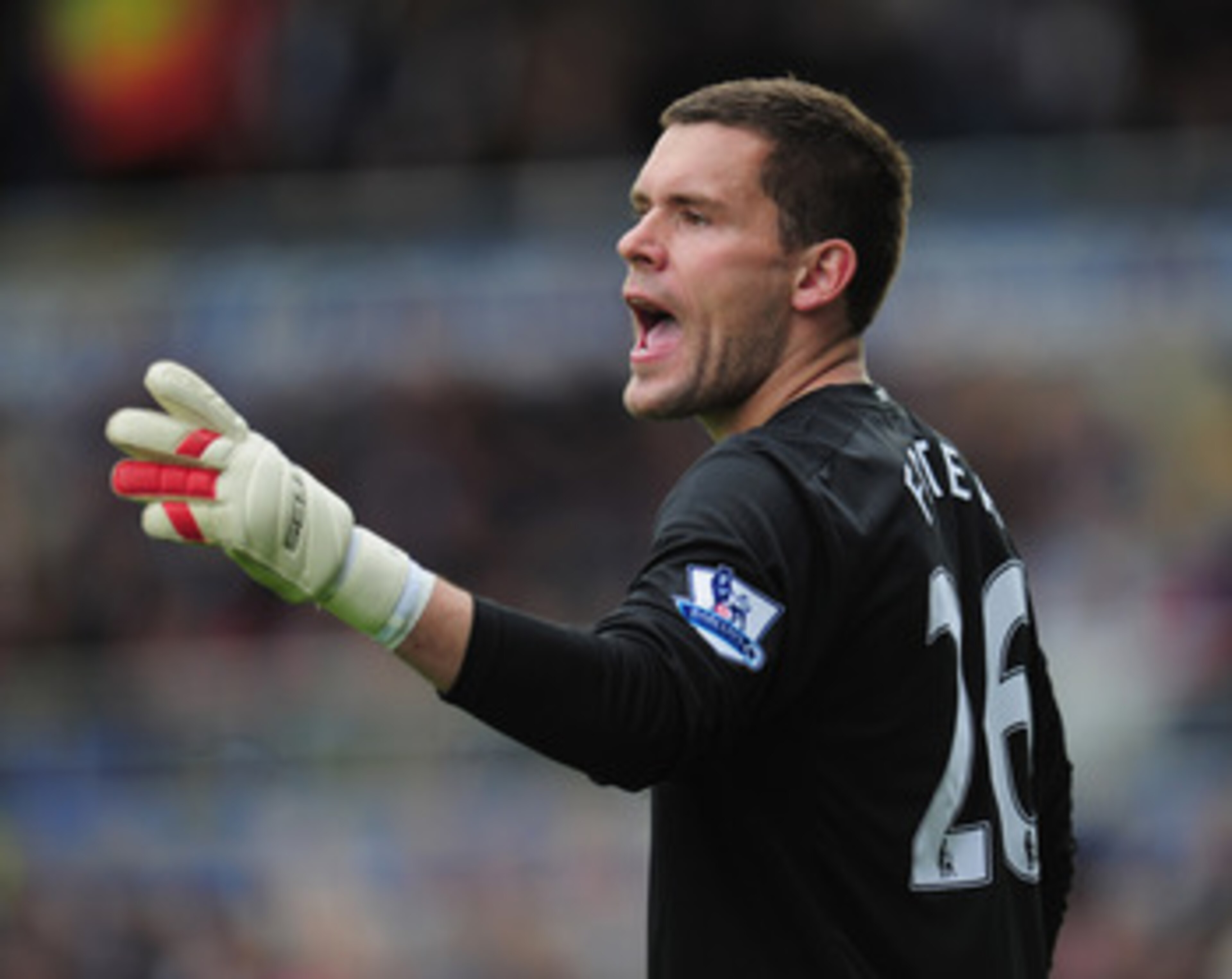 BIRMINGHAM, ENGLAND - MAY 15:  Ben Foster of Birmingham City shouts instructions during the Barclays Premier League match between Birmingham City and Fulham at St. Andrews on May 15, 2011 in Birmingham, England.  (Photo by Shaun Botterill/Getty Images)