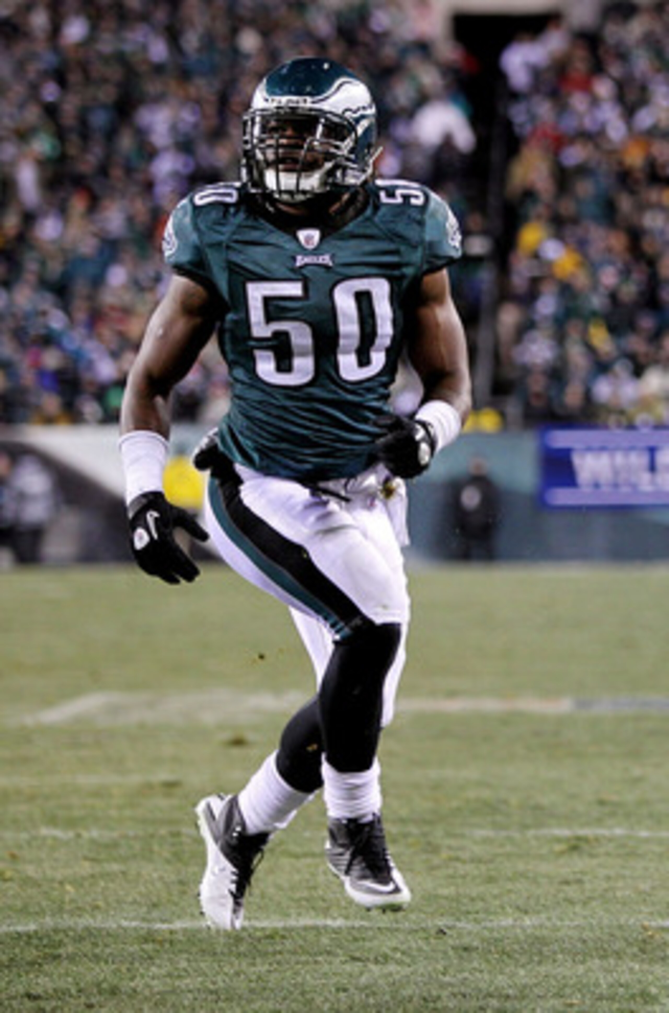 PHILADELPHIA, PA - JANUARY 09:  Brandon Jackson #32 of the Green Bay Packers scores a touchdown in the third quarter against the Philadelphia Eagles during the 2011 NFC wild card playoff game at Lincoln Financial Field on January 9, 2011 in Philadelphia, 