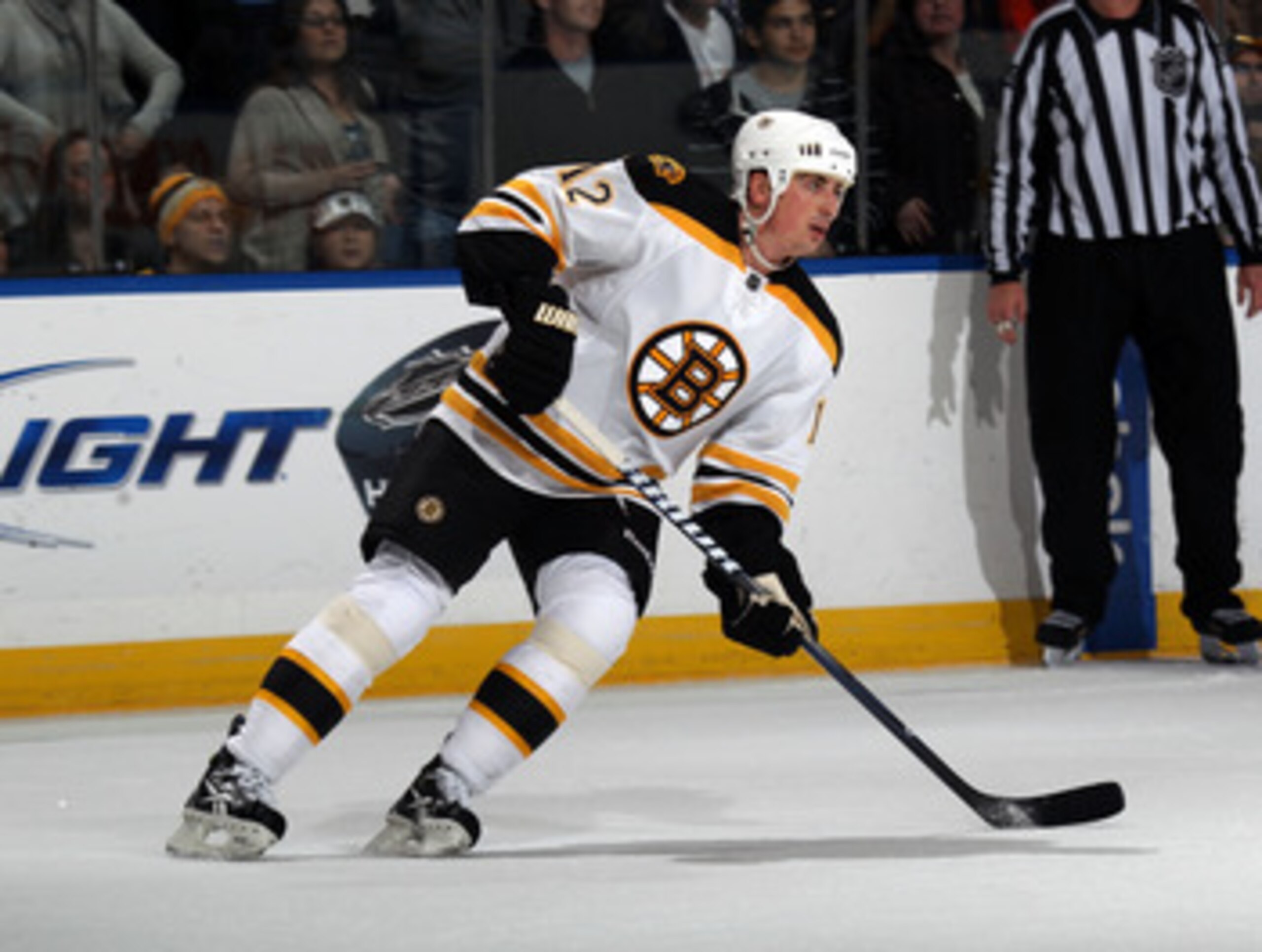 UNIONDALE, NY - MARCH 11:  Tomas Kaberle #12 of the Boston Bruins skates against the New York Islanders at the Nassau Coliseum on March 11, 2011 in Uniondale, New York.  (Photo by Bruce Bennett/Getty Images)
