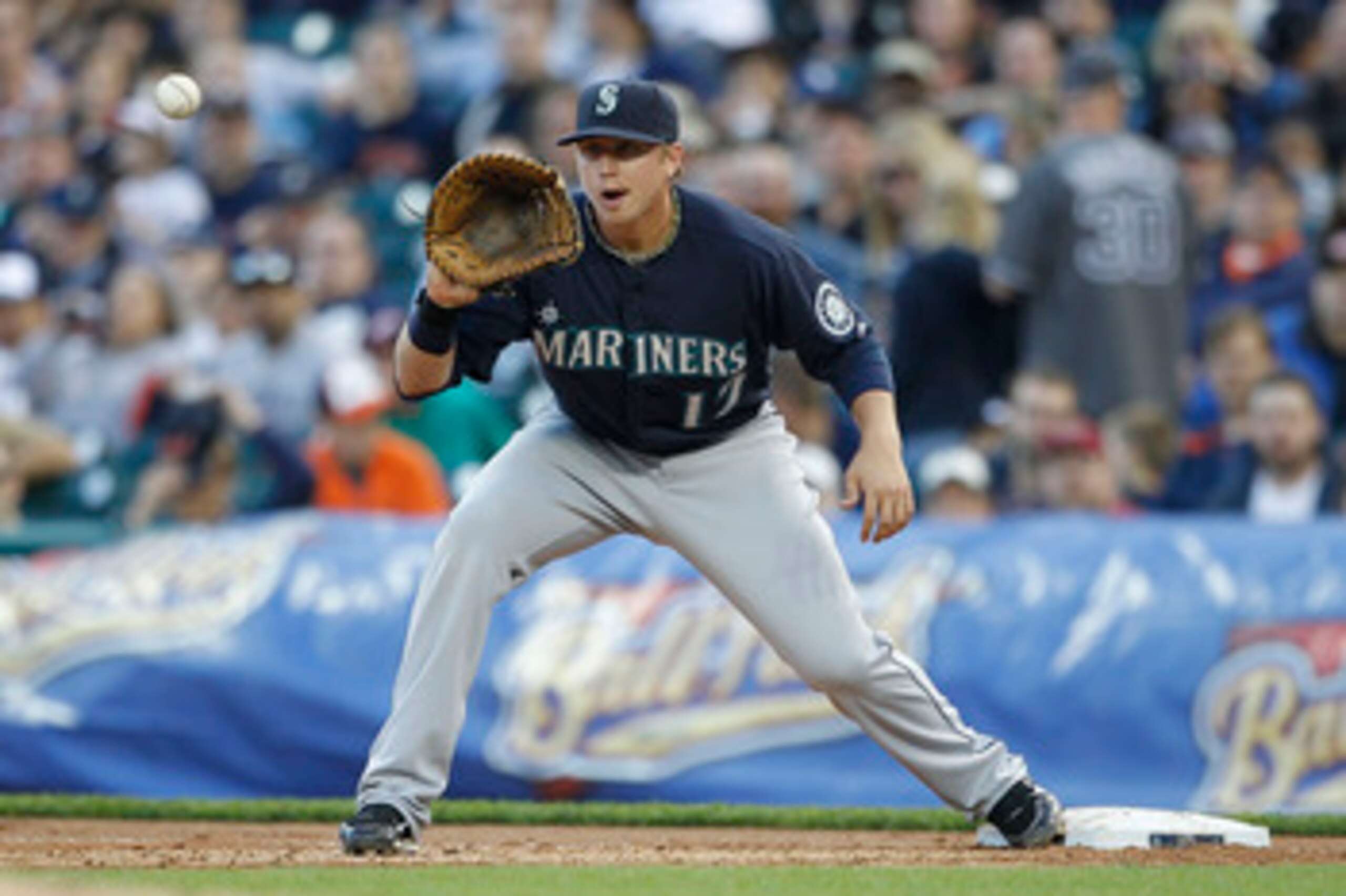 DETROIT - APRIL 26:  Justin Smoak #17 of the Seattle Mariners during the game against the Detroit Tigers at Comerica Park on April 26, 2011 in Detroit, Michigan. The Mariners defeated the Tigers 7-3.  (Photo by Leon Halip/Getty Images)