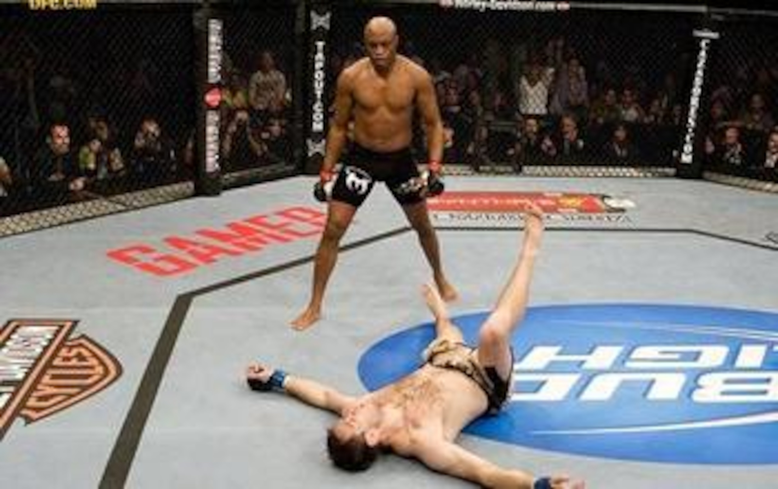 SYDNEY, AUSTRALIA - FEBRUARY 27:  Riki Fukuda of Japan drives Nick Ring of Canada into the ground during their middleweight boutat UFC 127 at Acer Arena on February 27, 2011 in Sydney, Australia.  (Photo by Mark Kolbe/Getty Images)