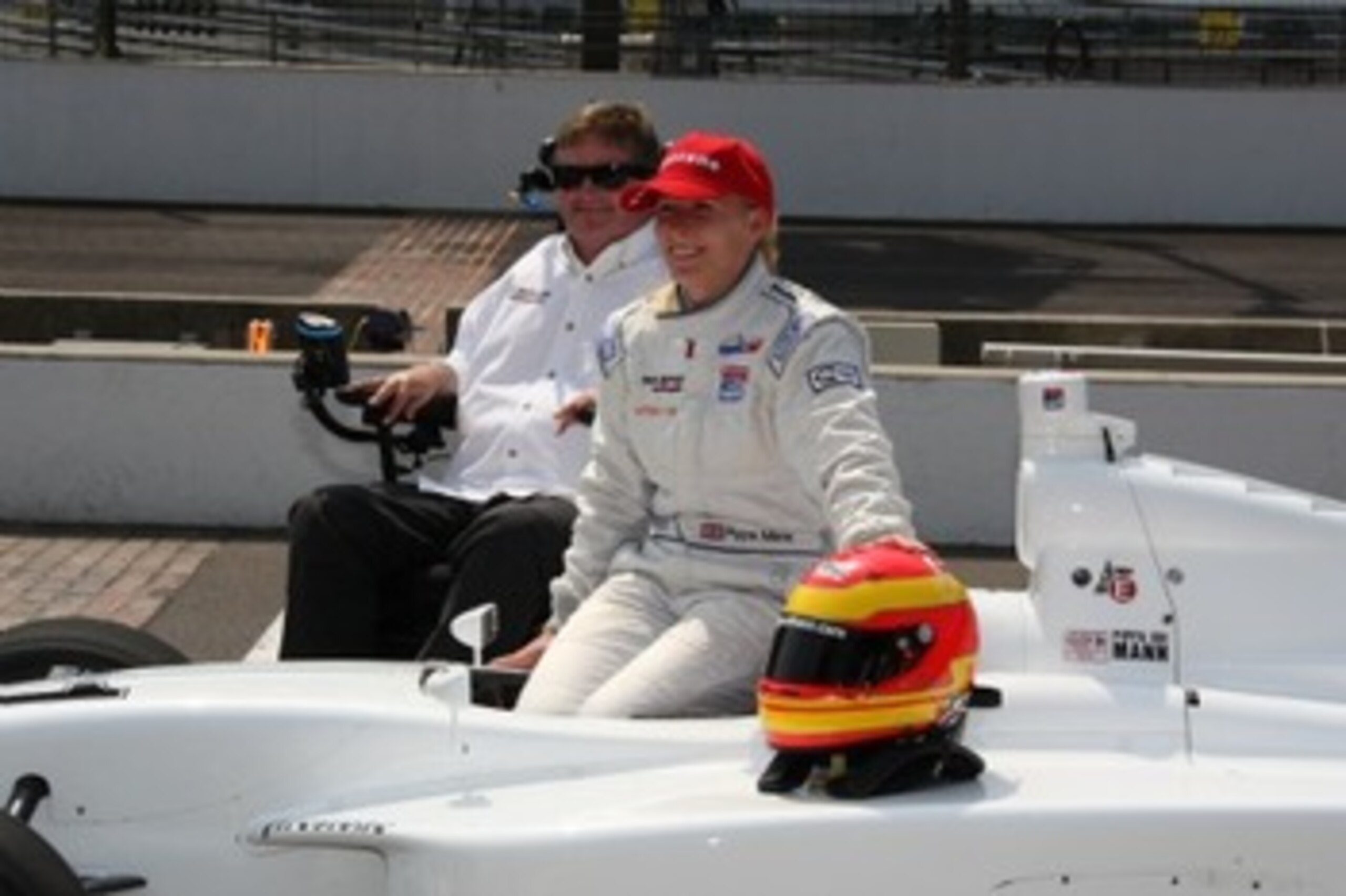 Sam Schmidt and Pippa Mann/IndyCarMedia.com Sam Schmidt and Pippa Mann/IndyCarMedia.com