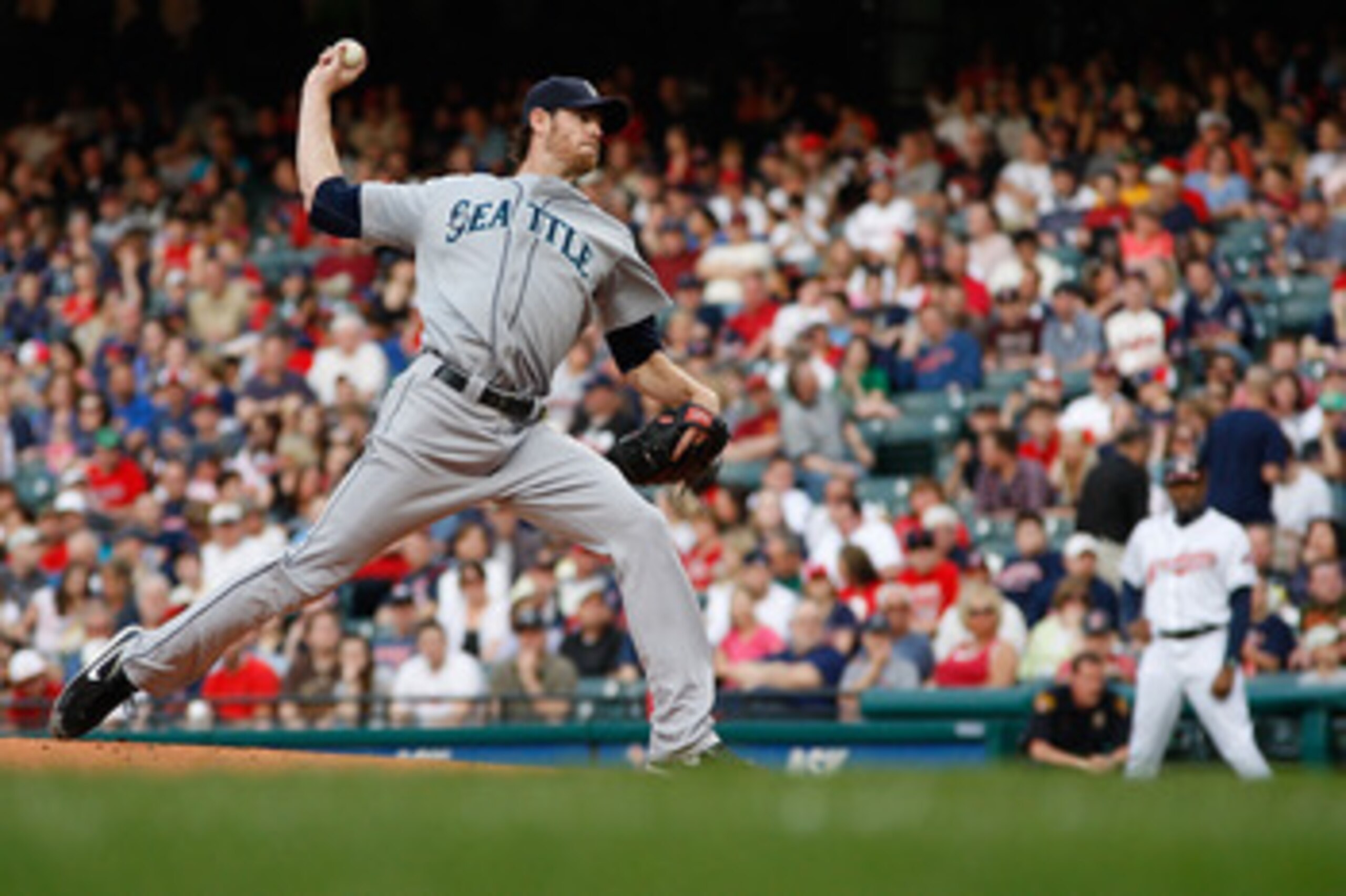 CLEVELAND - MAY 13:  Doug Fister #58 of the Seattle Mariners pitches against the Cleveland Indians during the game on May 13, 2011 at Progressive Field in Cleveland, Ohio.  (Photo by Jared Wickerham/Getty Images)