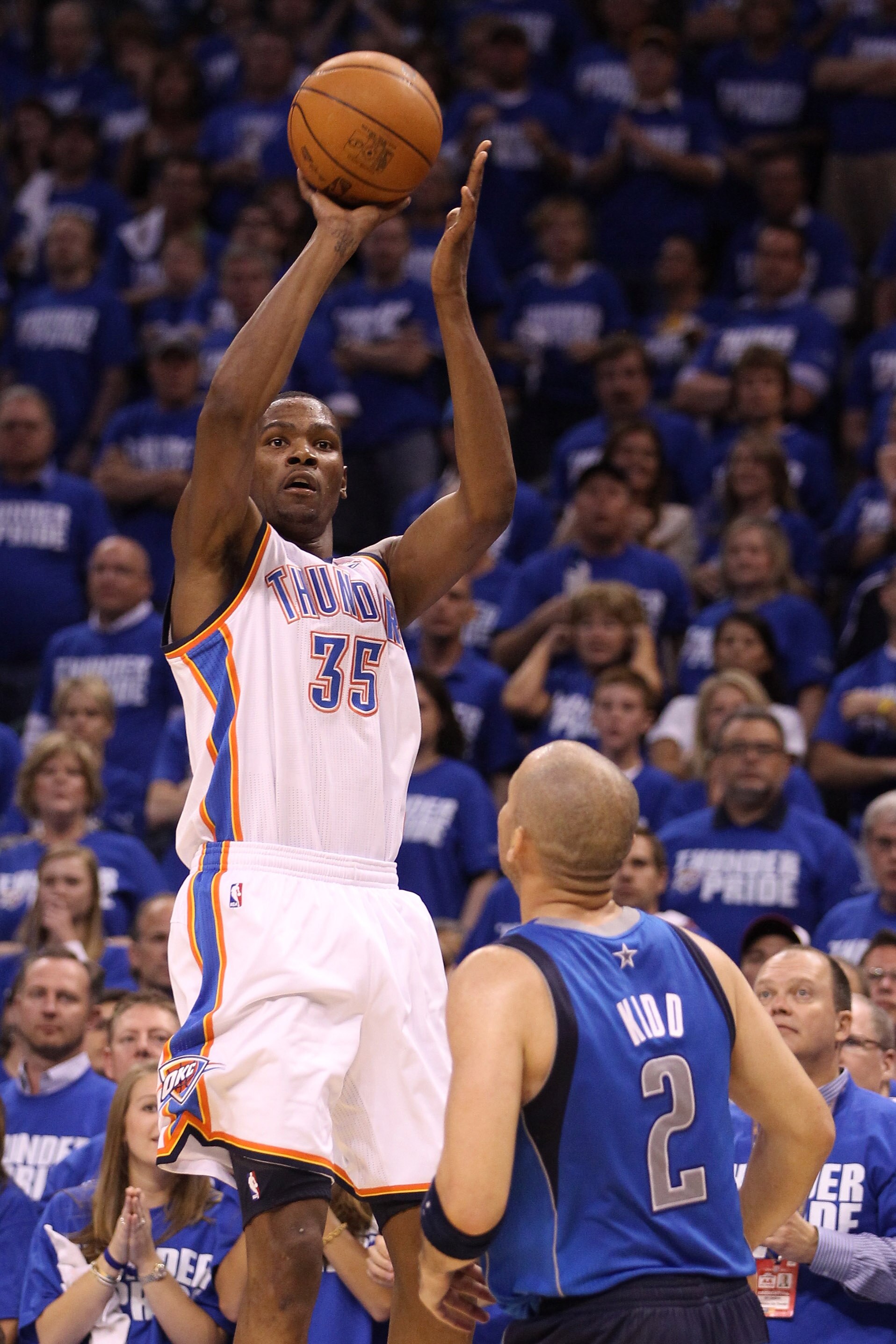 OKLAHOMA CITY, OK - MAY 21:  Kevin Durant #35 of the Oklahoma City Thunder shoots over Jason Kidd #2 of the Dallas Mavericks in Game Three of the Western Conference Finals during the 2011 NBA Playoffs at Oklahoma City Arena on May 21, 2011 in Oklahoma Cit