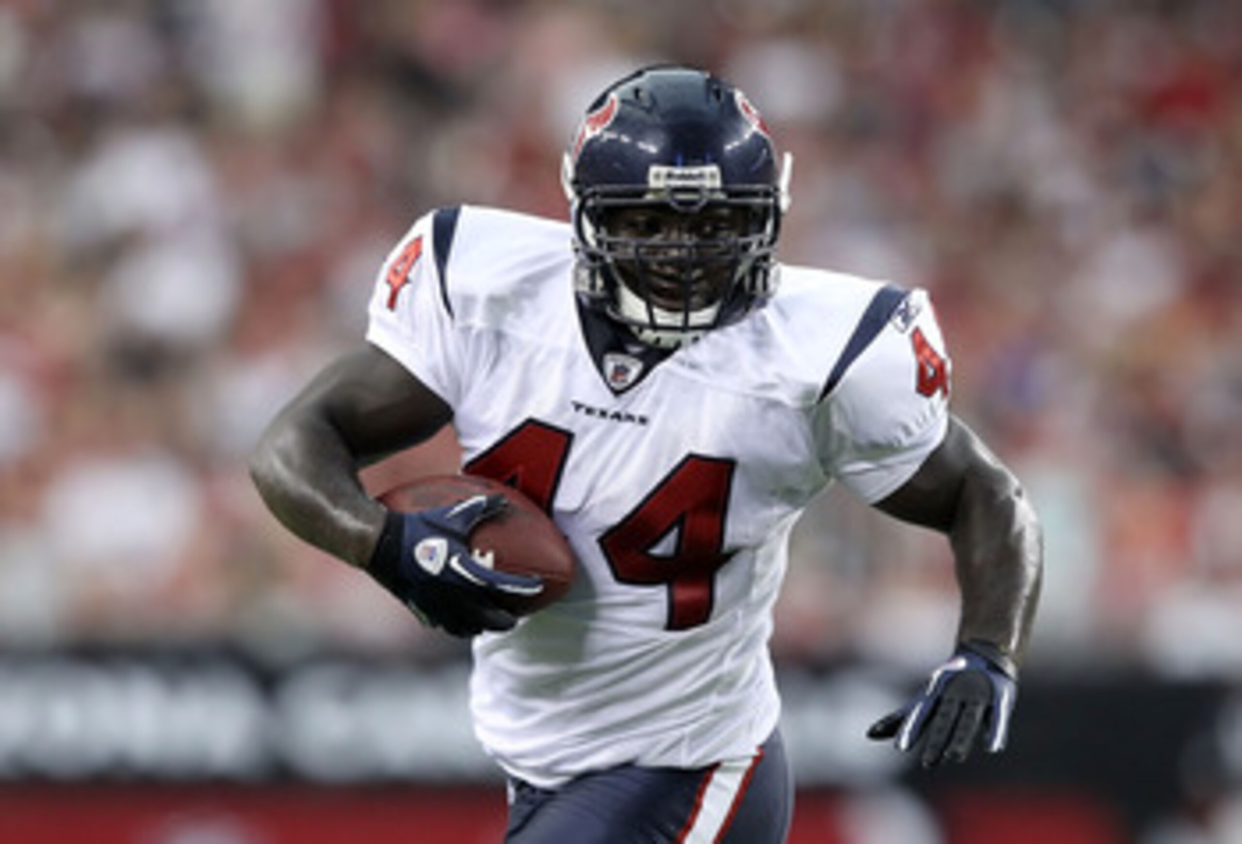 GLENDALE, AZ - AUGUST 14:  Fullback Vonta Leach #44 of the Houston Texans rushes the ball during preseason NFL game against the Arizona Cardinals at the University of Phoenix Stadium on August 14, 2010 in Glendale, Arizona.  The Cardinals defeated the Tex