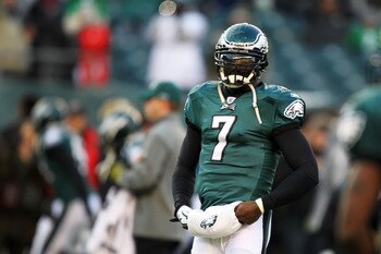 PHILADELPHIA, PA - JANUARY 09:  Michael Vick #7 of the Philadelphia Eagles walks on the field before playing against the Green Bay Packers in the 2011 NFC wild card playoff game at Lincoln Financial Field on January 9, 2011 in Philadelphia, Pennsylvania. 