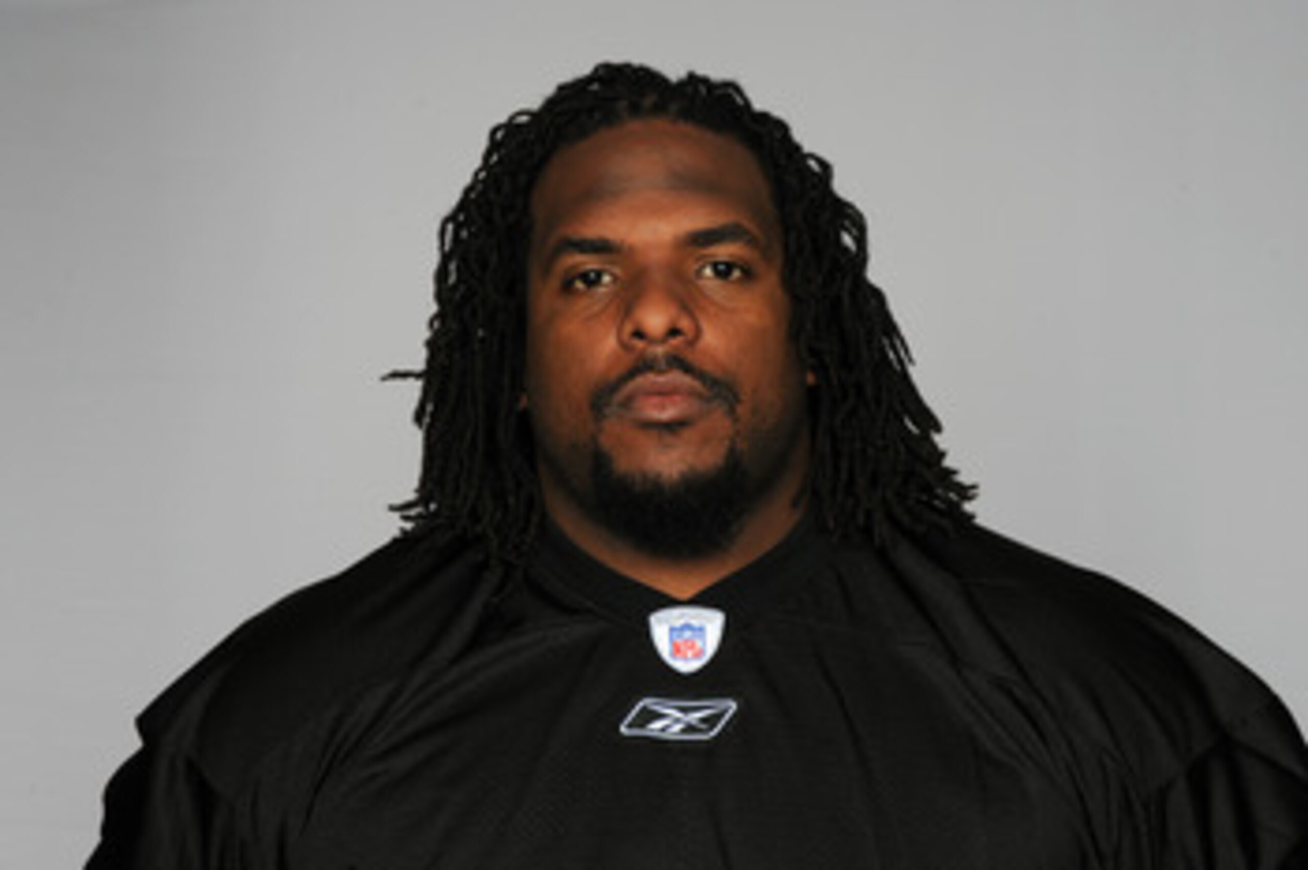 PITTSBURGH, PA - CIRCA 2010: In this handout image provided by the NFL, Willie Colon of the Pittsburgh Steelers poses for his 2010 NFL headshot circa 2010 in Pittsburgh, Pennsylvania. (Photo by NFL via Getty Images)