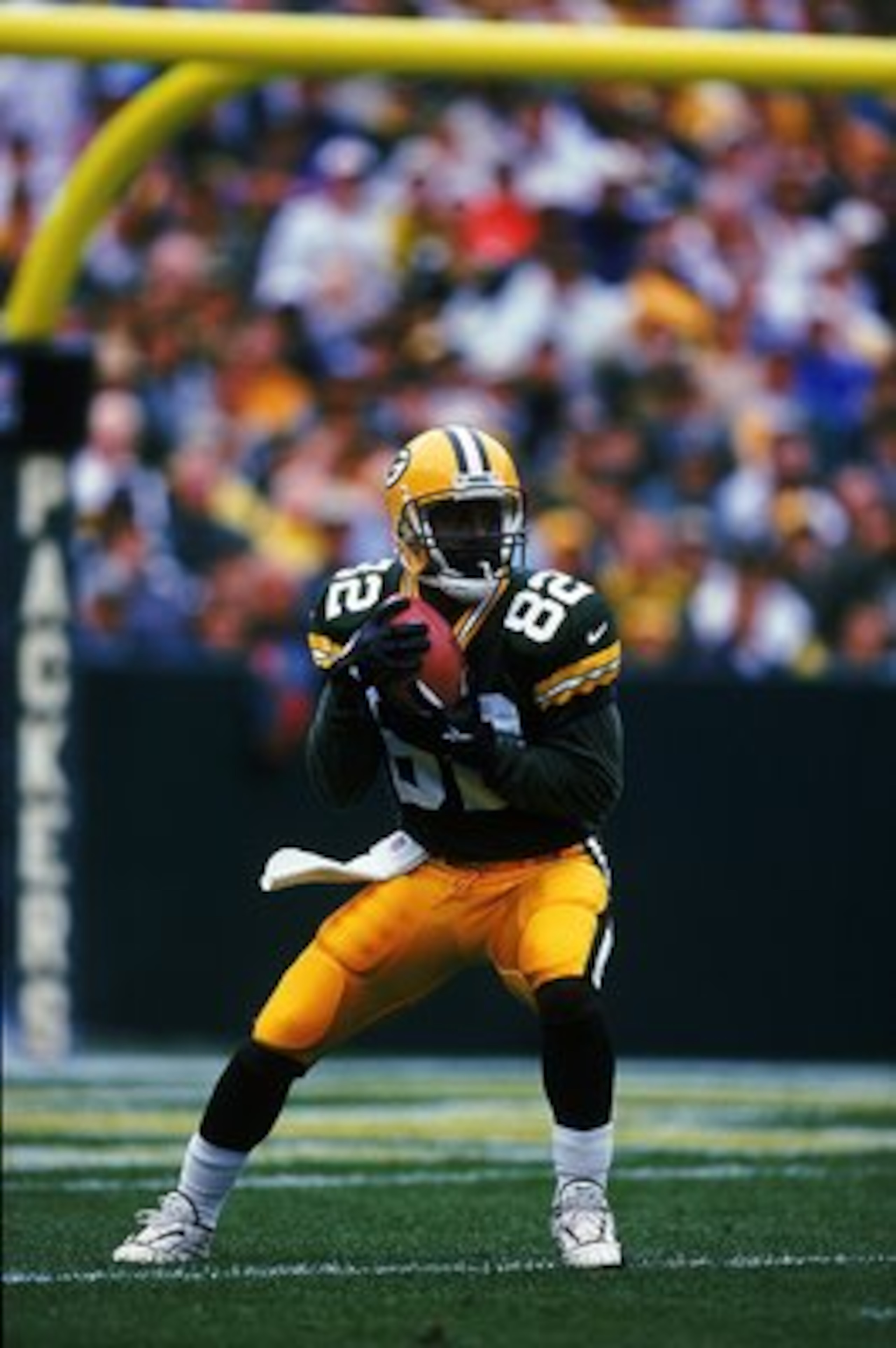 12 Sep 1999: Desmond Howard #82 of the Green Bay Packers is in action during the game against the Oakland Raiders at Lambeau Field in Green Bay, Wisconsin. The Packers defeated the Raiders 28-24. Mandatory Credit: Brian Bahr /Allsport 12 Sep 1999: Desmond Howard #82 of the Green Bay Packers is in action during the game against the Oakland Raiders at Lambeau Field in Green Bay, Wisconsin. The Packers defeated the Raiders 28-24. Mandatory Credit: Brian Bahr /Allsport