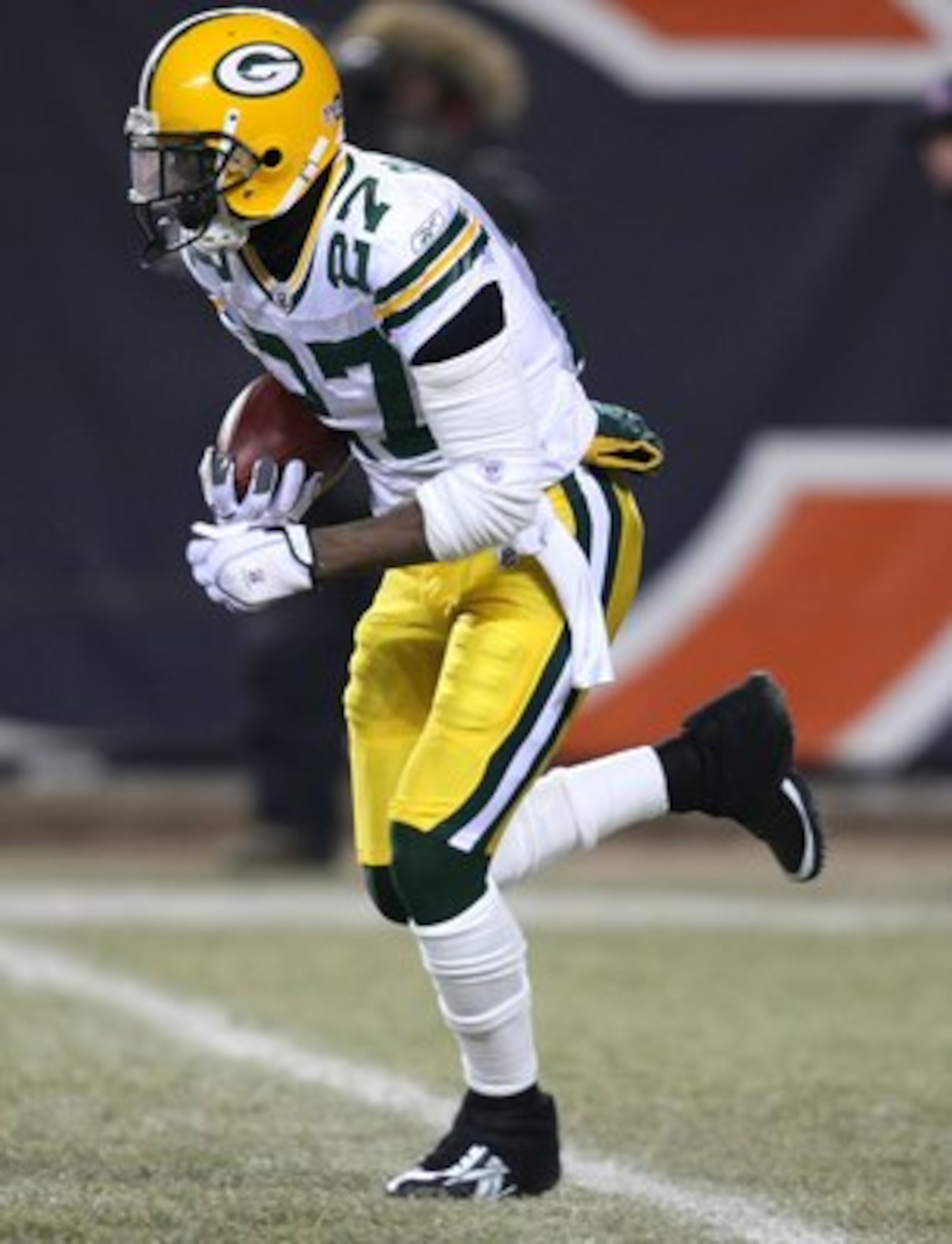 CHICAGO - DECEMBER 22: Will Blackmon #27 of the Green Bay Packers returns a kick-off against the Chicago Bears on December 22, 2008 at Soldier Field in Chicago, Illinois. The Bears defeated the Packers 20-17 in overtime. (Photo by Jonathan Daniel/Getty Im CHICAGO - DECEMBER 22: Will Blackmon #27 of the Green Bay Packers returns a kick-off against the Chicago Bears on December 22, 2008 at Soldier Field in Chicago, Illinois. The Bears defeated the Packers 20-17 in overtime. (Photo by Jonathan Daniel/Getty Im