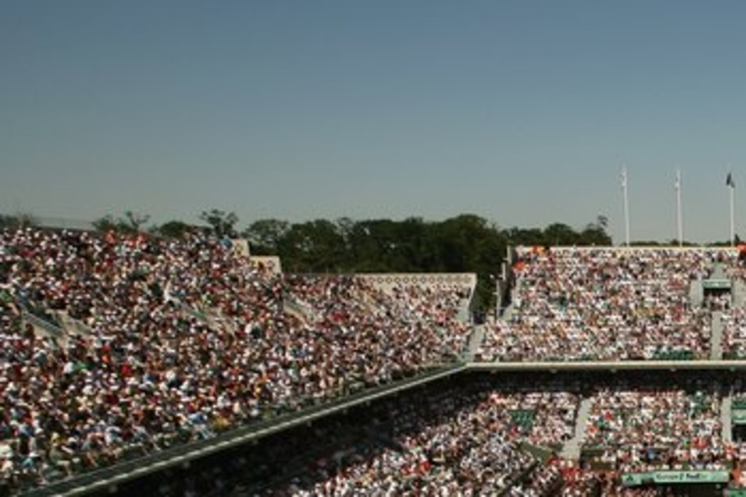 PARIS - JUNE 10:  A general view of Court Philippe Chatrier taken during the Women's Final between Svetlana Kuznetsova of Russia and Justine Henin-Hardenne of Belgium during day fourteen of the French Open at Roland Garros on June 10, 2006 in Paris, Franc