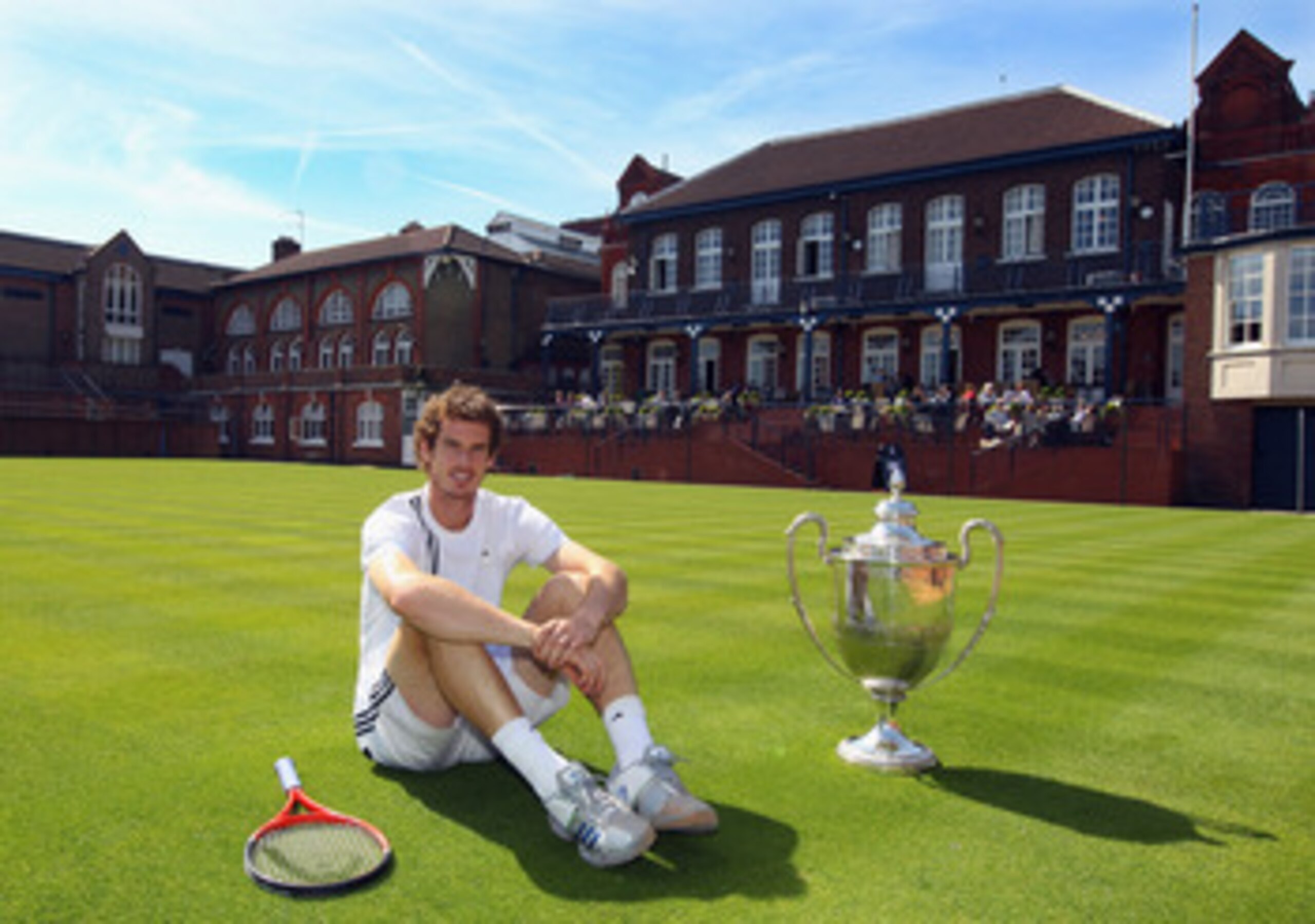 LONDON, ENGLAND - APRIL 06:  Andy Murray of Great Britain poses at the Queens Club on the day that he announced his participation in the pre Wimbledon AEGON Championships, on April 6, 2011 in London, England.  The event begins on June 6, 2011 and runs unt