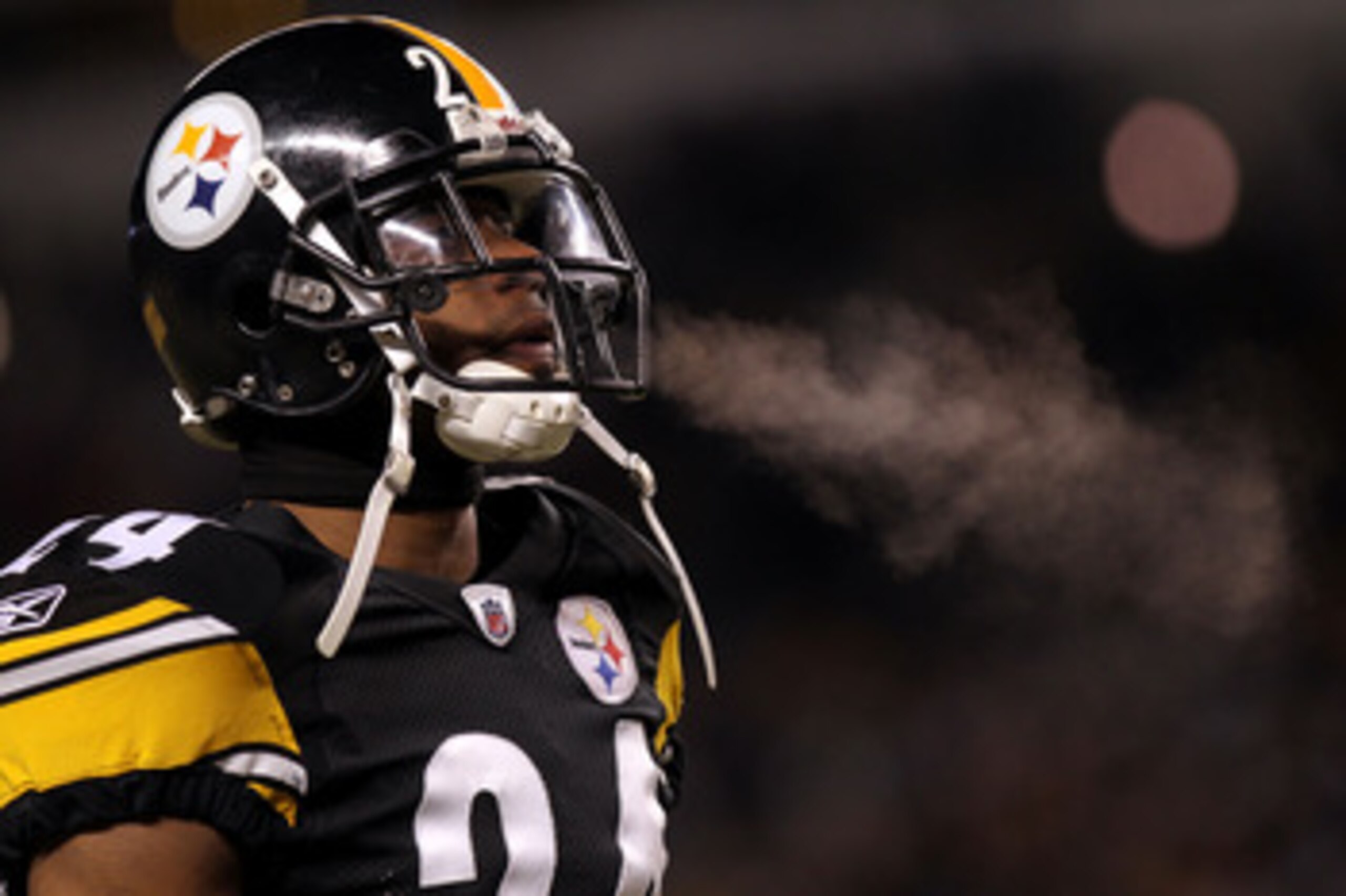 PITTSBURGH, PA - JANUARY 23: Ike Taylor #24 of the Pittsburgh Steelers looks on against the New York Jets during the 2011 AFC Championship game at Heinz Field on January 23, 2011 in Pittsburgh, Pennsylvania. The Steelers won 24-19. (Photo by Nick Laham/G PITTSBURGH, PA - JANUARY 23: Ike Taylor #24 of the Pittsburgh Steelers looks on against the New York Jets during the 2011 AFC Championship game at Heinz Field on January 23, 2011 in Pittsburgh, Pennsylvania. The Steelers won 24-19. (Photo by Nick Laham/G