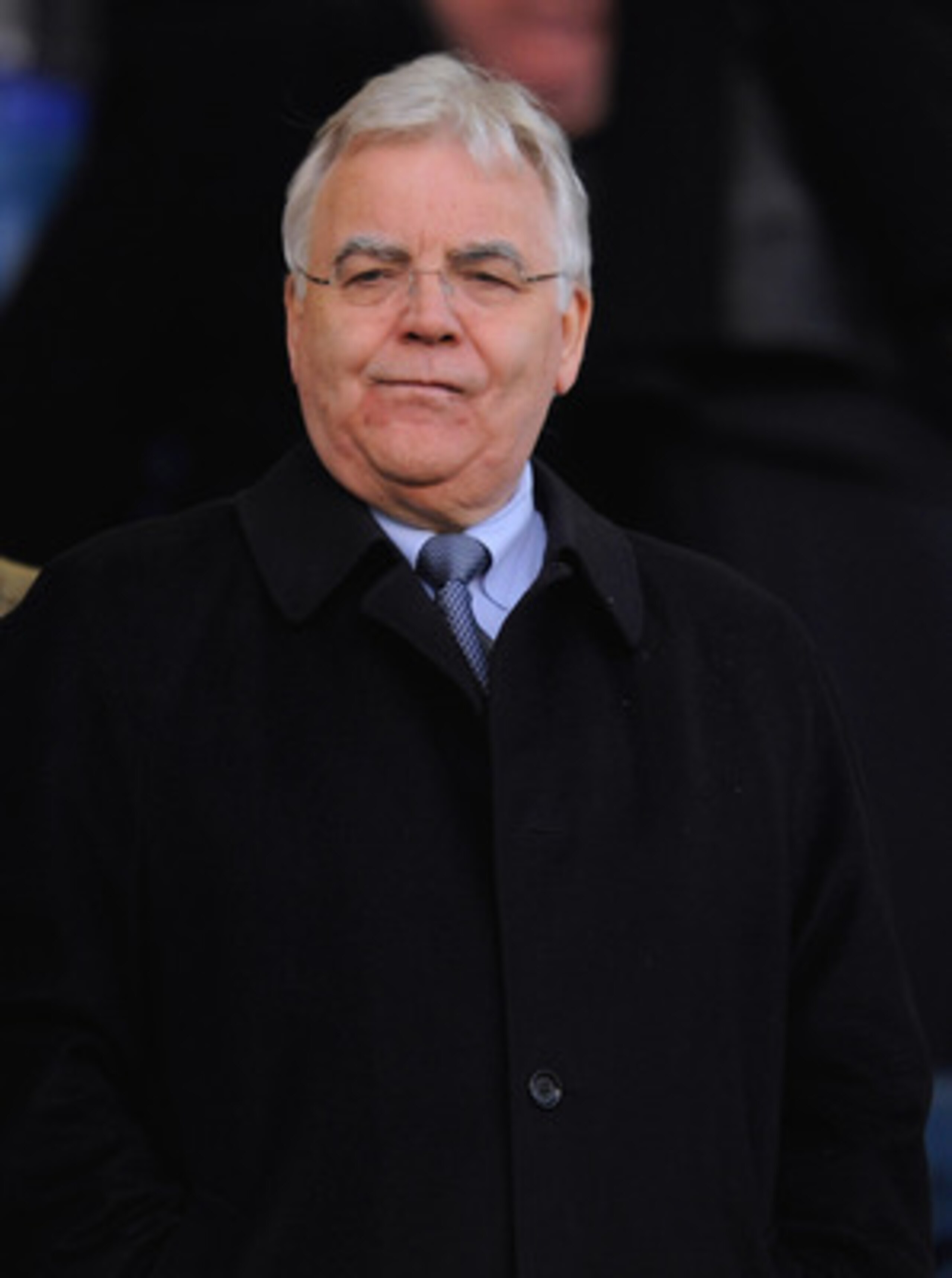 LIVERPOOL, ENGLAND - DECEMBER 28: Everton Chairman Bill Kenwright looks on during the Barclays Premier League match between Everton and Burnley at Goodison Park on December 28, 2009 in Liverpool, England.  (Photo by Michael Regan/Getty Images)