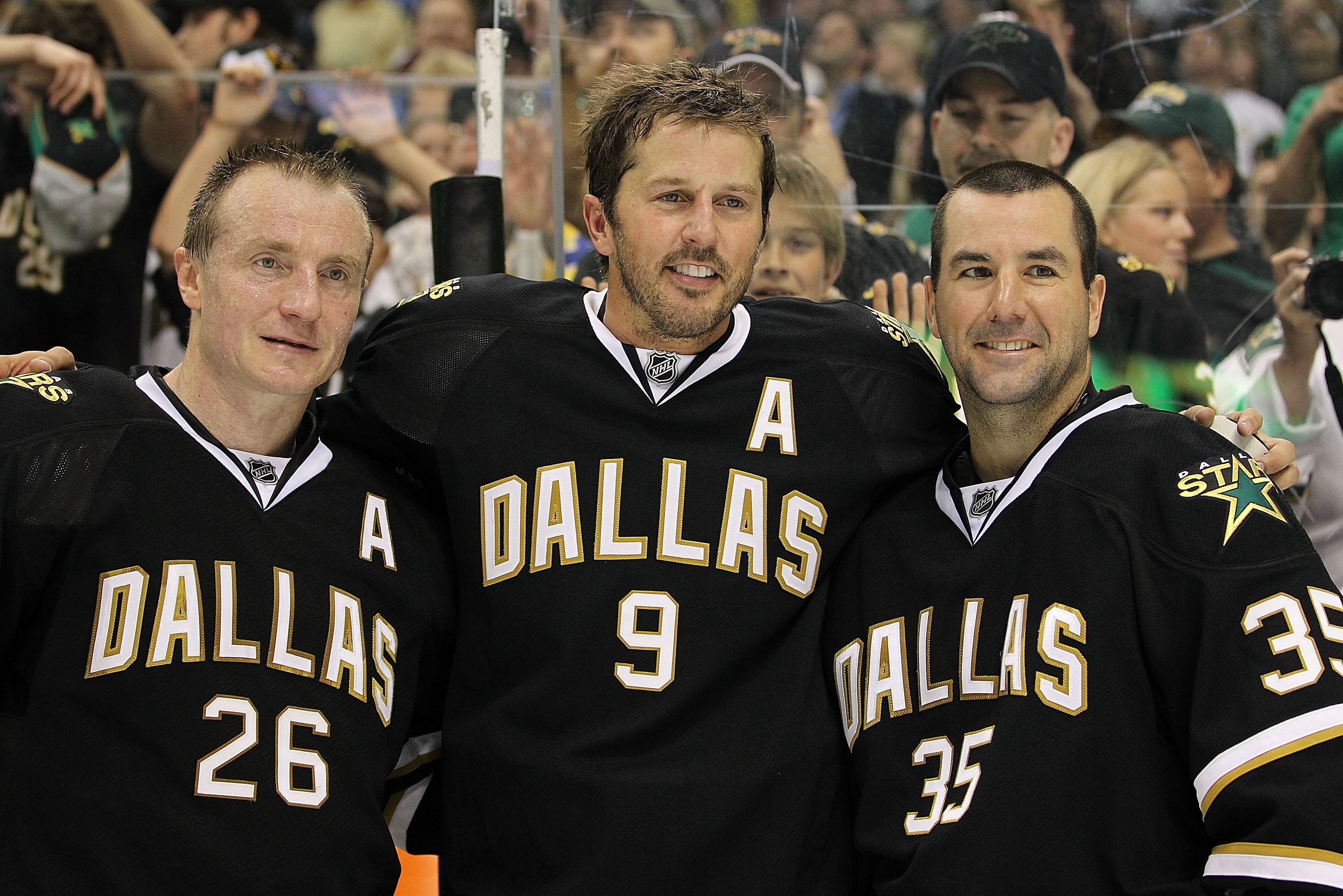 DALLAS - APRIL 08:  (L-R) Jere Lehtinen; Mike Modano and Marty Turco of the Dallas Stars at American Airlines Center on April 8, 2010 in Dallas, Texas.  (Photo by Ronald Martinez/Getty Images)