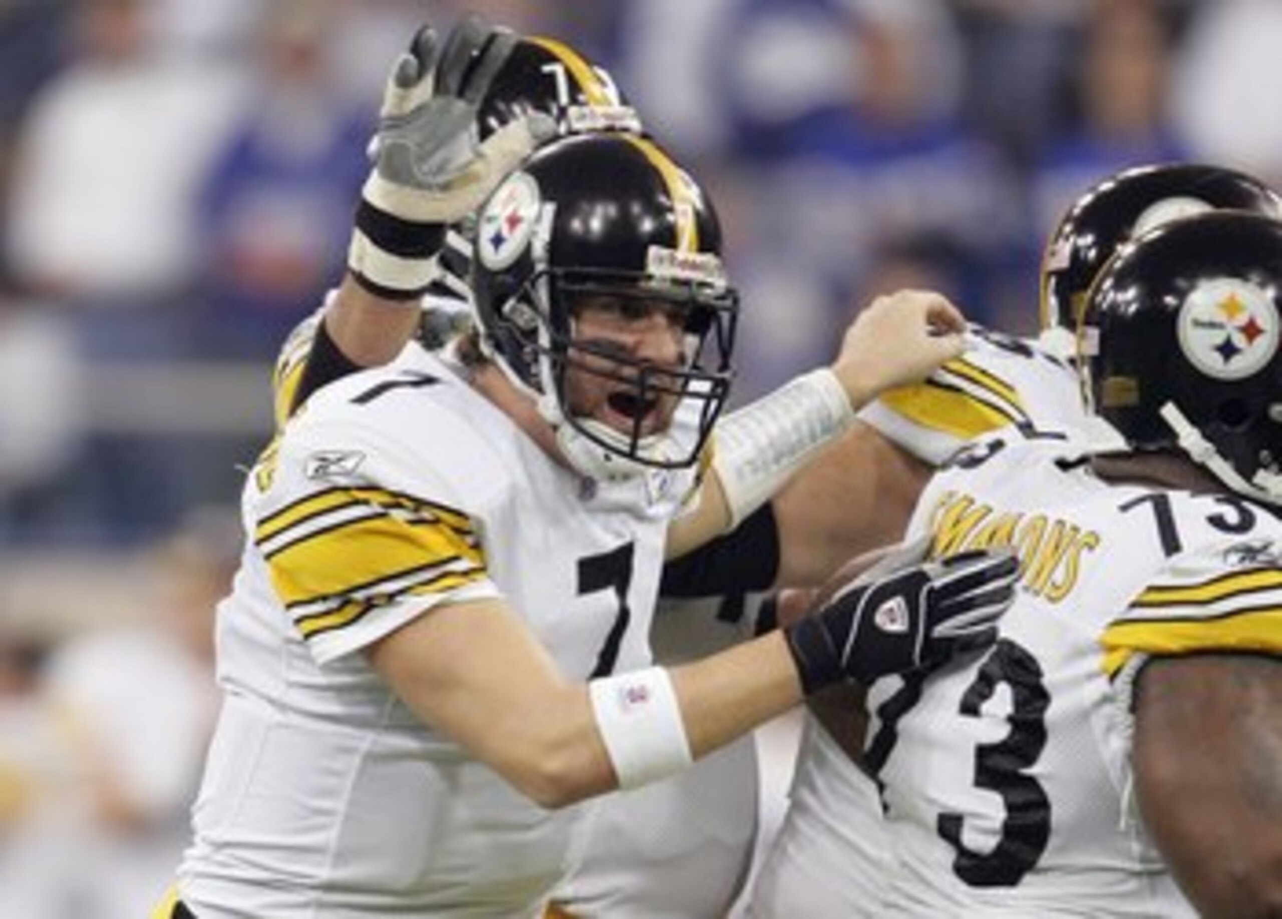 INDIANAPOLIS - JANUARY 15: Ben Roethlisberger #7 of the Pittsburgh Steelers celebrates his first quarter touchdown pass to Antwaan Randle El against the Indianapolis Colts during the AFC Divisional Playoffs January 15, 2006 at the RCA Dome in Indianapoli INDIANAPOLIS - JANUARY 15: Ben Roethlisberger #7 of the Pittsburgh Steelers celebrates his first quarter touchdown pass to Antwaan Randle El against the Indianapolis Colts during the AFC Divisional Playoffs January 15, 2006 at the RCA Dome in Indianapoli