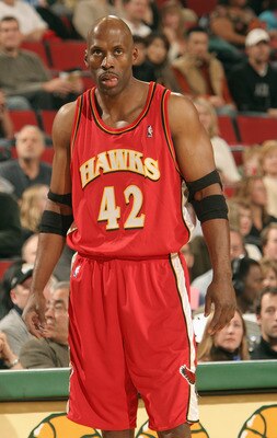 SEATTLE - NOVEMBER 5:  Kevin Willis #42 of the Atlanta Hawks is on the court during the game against the Seattle Sonics at Key Arena on November 5, 2004 in Seattle, Washington.  The Sonics won 106-85.    NOTE TO USER: User expressly acknowledges and agree