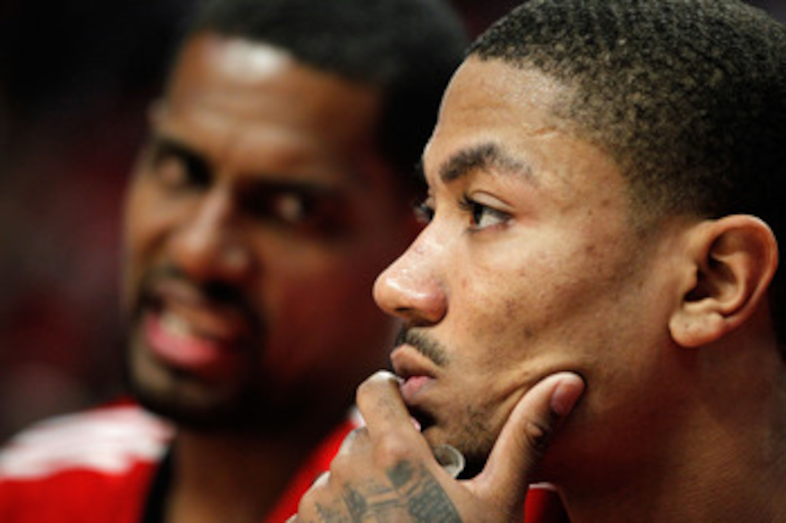 CHICAGO, IL - MAY 15:  Derrick Rose #1 (R) and Kurt Thomas #40 of the Chicago Bulls look on from the bench against the Miami Heat in Game One of the Eastern Conference Finals during the 2011 NBA Playoffs on May 15, 2011 at the United Center in Chicago, Il