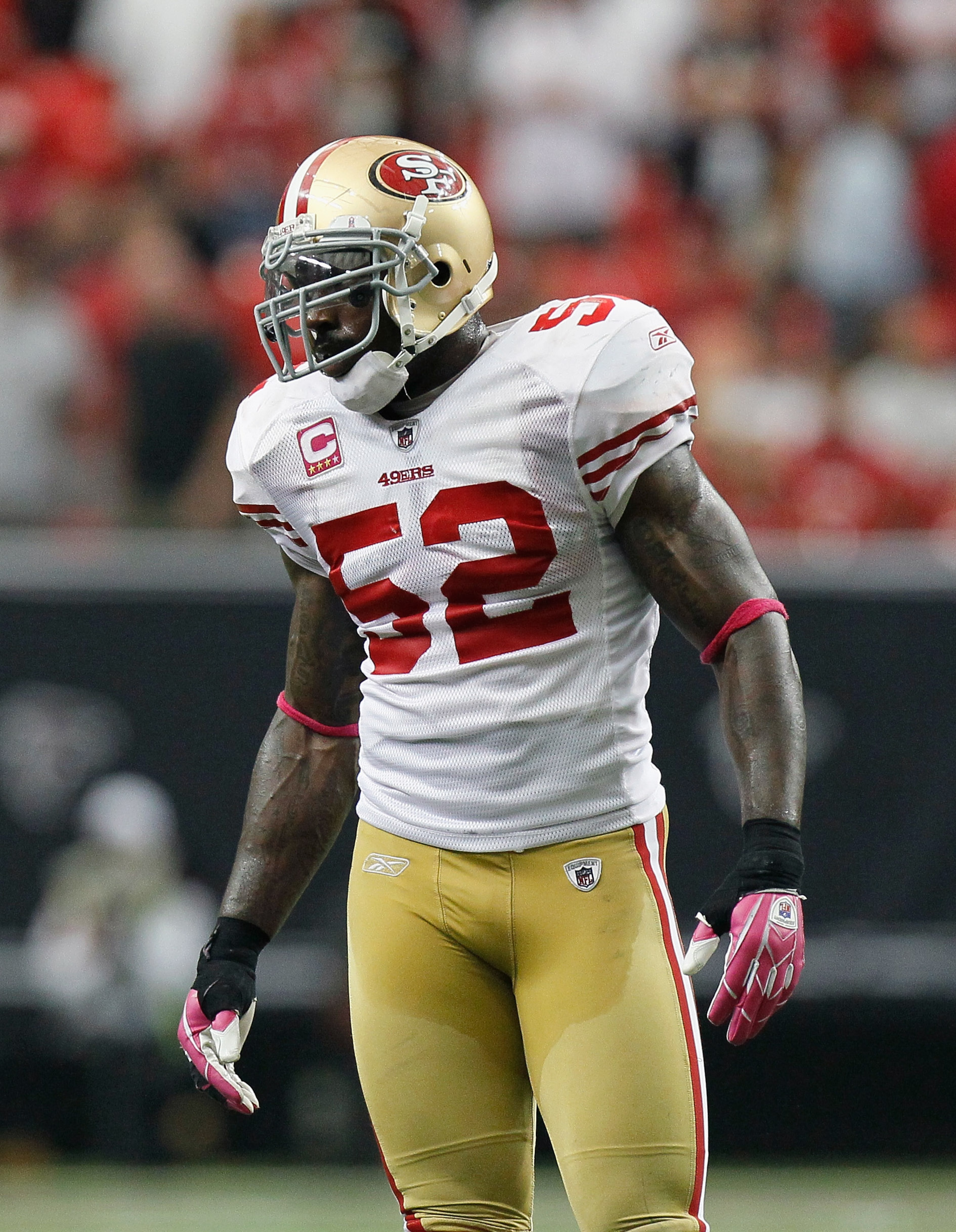 ATLANTA - OCTOBER 03: Patrick Willis #52 of the San Francisco 49ers against the Atlanta Falcons at Georgia Dome on October 3, 2010 in Atlanta, Georgia. (Photo by Kevin C. Cox/Getty Images) ATLANTA - OCTOBER 03: Patrick Willis #52 of the San Francisco 49ers against the Atlanta Falcons at Georgia Dome on October 3, 2010 in Atlanta, Georgia. (Photo by Kevin C. Cox/Getty Images)