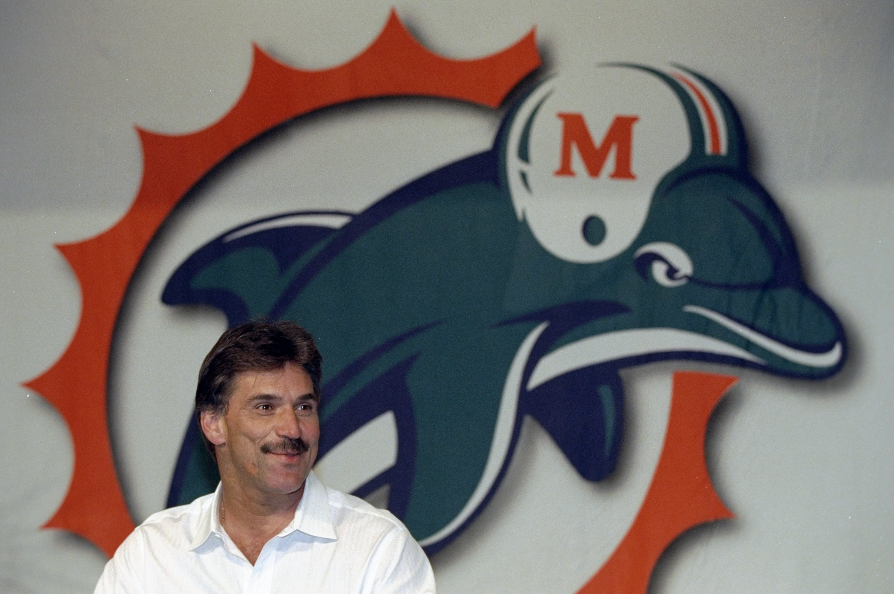 14 Jan 1999:  Assistant coach  Dave Wannstedt of the Miami Dolphins to reporters during a press conference at the Miami Dolphins Headqaurters in Davie, Florida. Mandatory Credit: Eliot J. Schechter  /Allsport