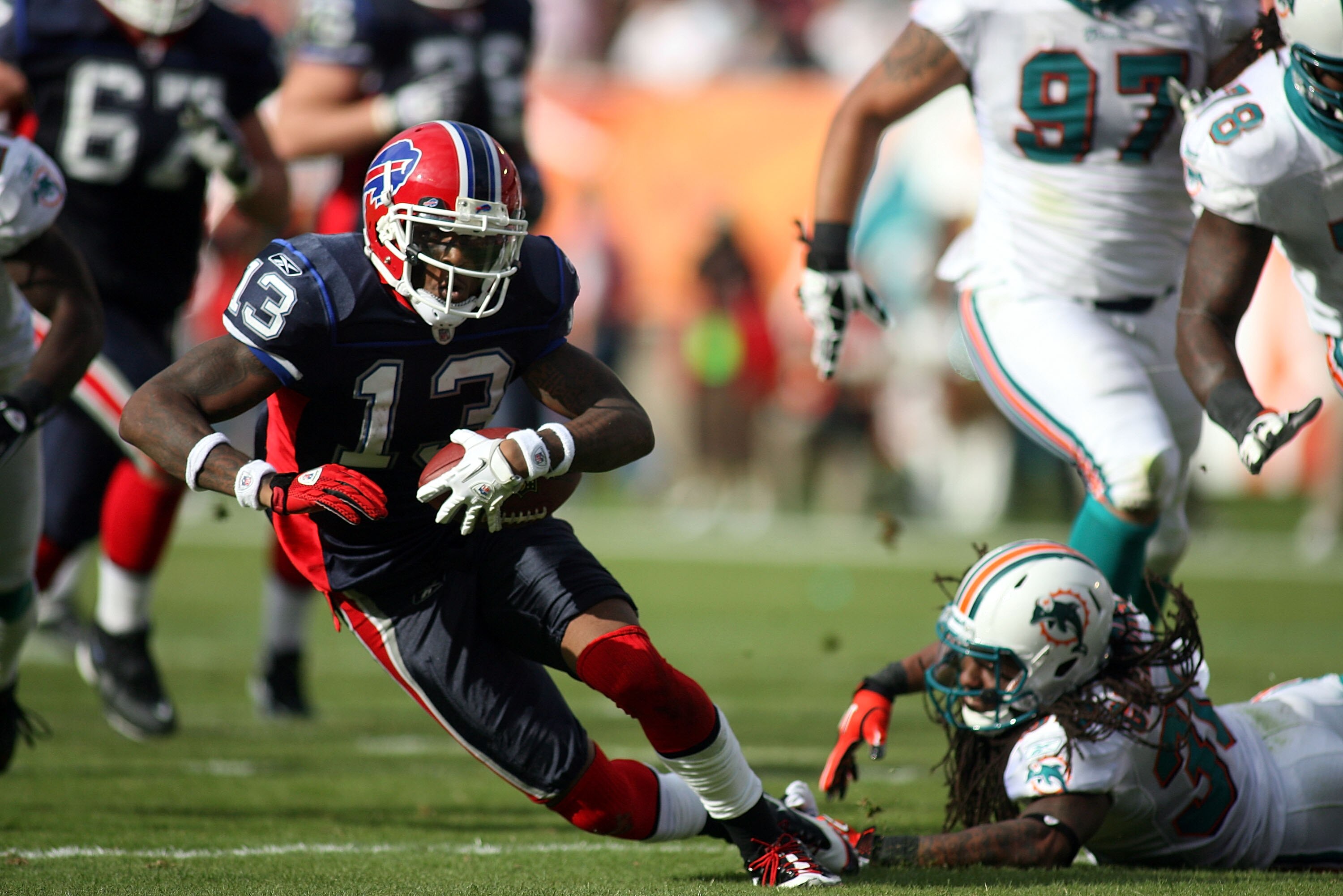 MIAMI - DECEMBER 19:  Receiver Steve Johnson #13 of the Buffalo Bills catches a pass  against the Miami Dolphins at Sun Life Stadium on December 19, 2010 in Miami, Florida.The Bills defeated the Dolphins 17-14.  (Photo by Marc Serota/Getty Images)