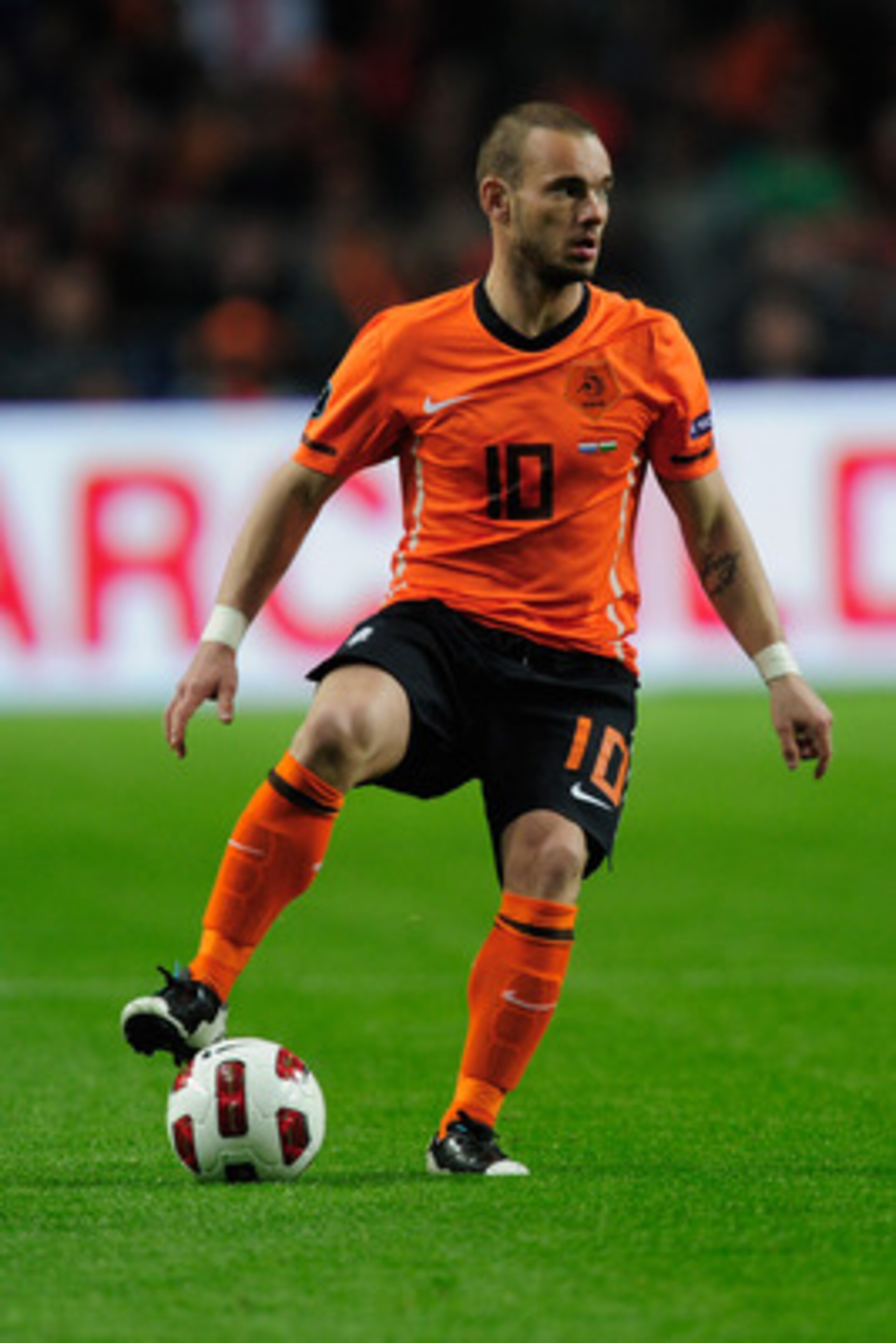 AMSTERDAM, NETHERLANDS - MARCH 29:  Wesley Sneijder of the Netherlands in action during the Group E, EURO 2012 Qualifier between Netherlands and Hungary at the Amsterdam Arena on March 29, 2011 in Amsterdam, Netherlands.  (Photo by Jamie McDonald/Getty Im